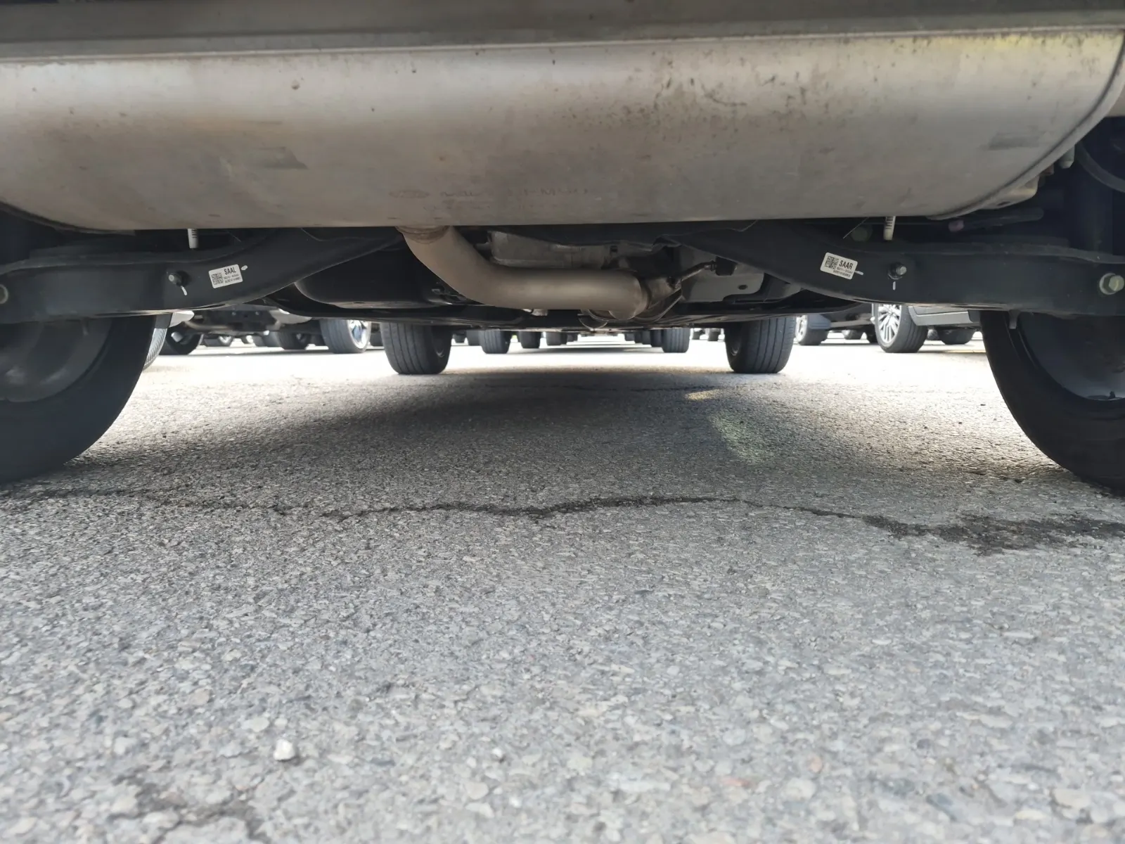 Undercarriage - Rear Photo