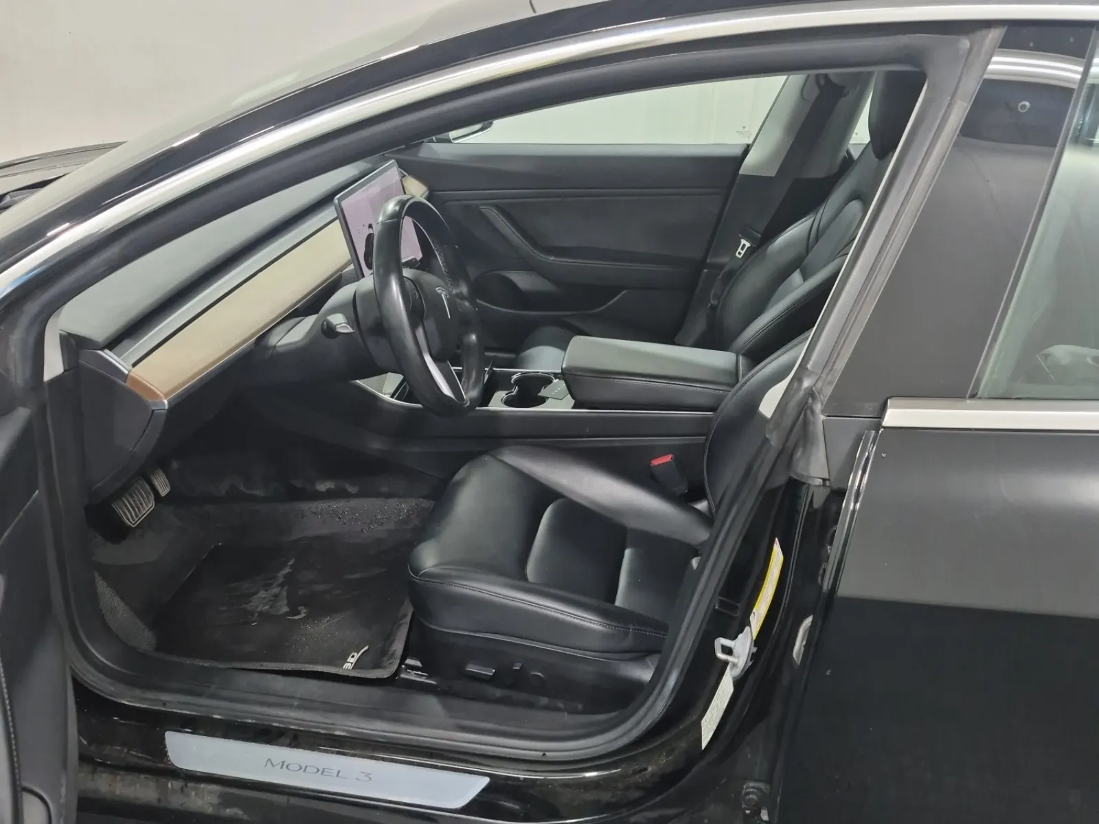 Front Interior Photo