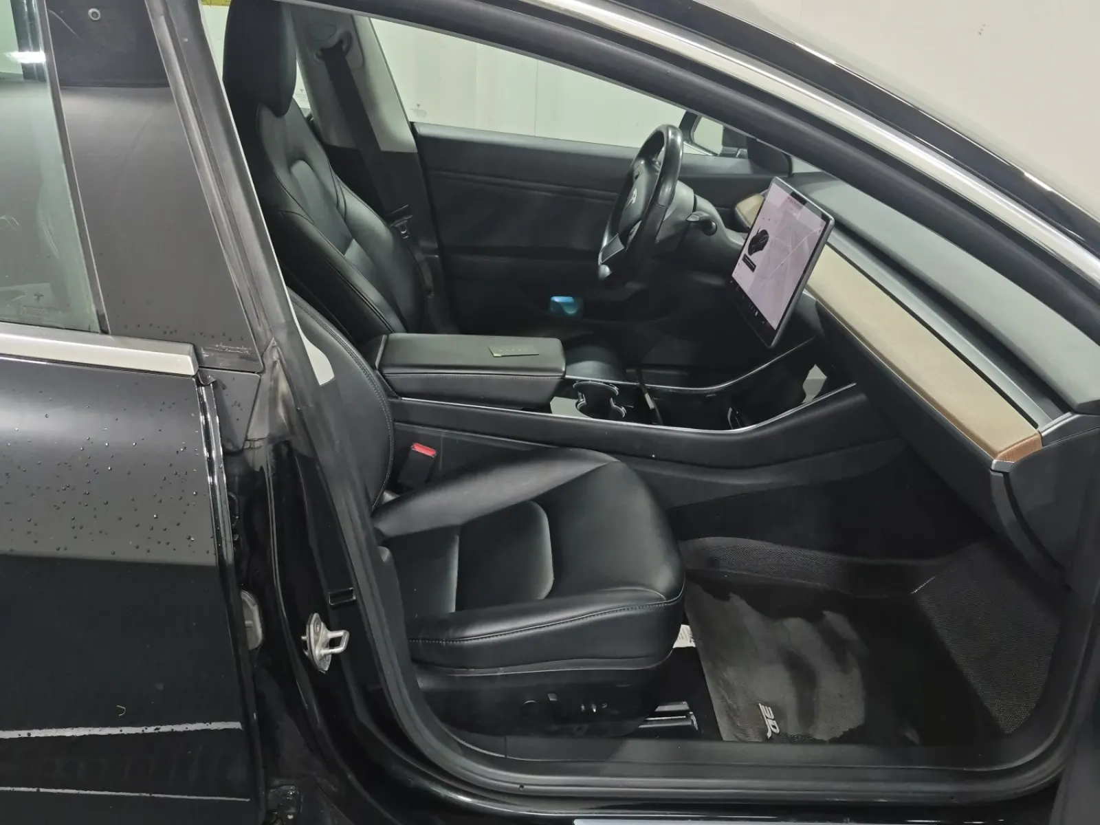 Right Side Interior Photo