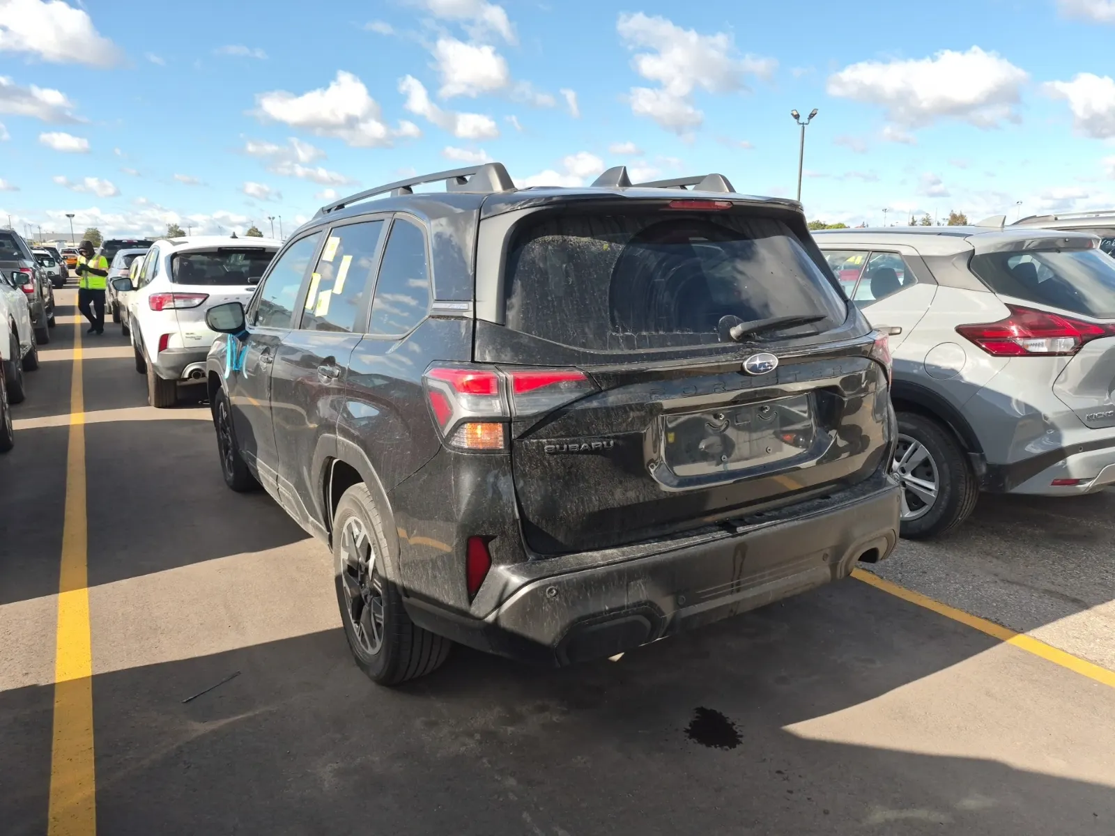 Driver Rear 3/4 Photo