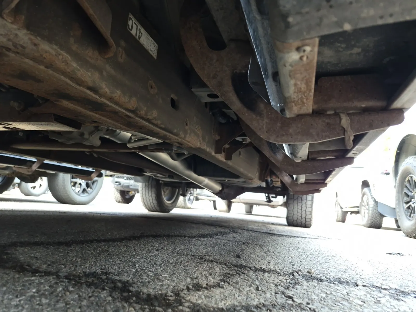 Undercarriage - Driver Photo