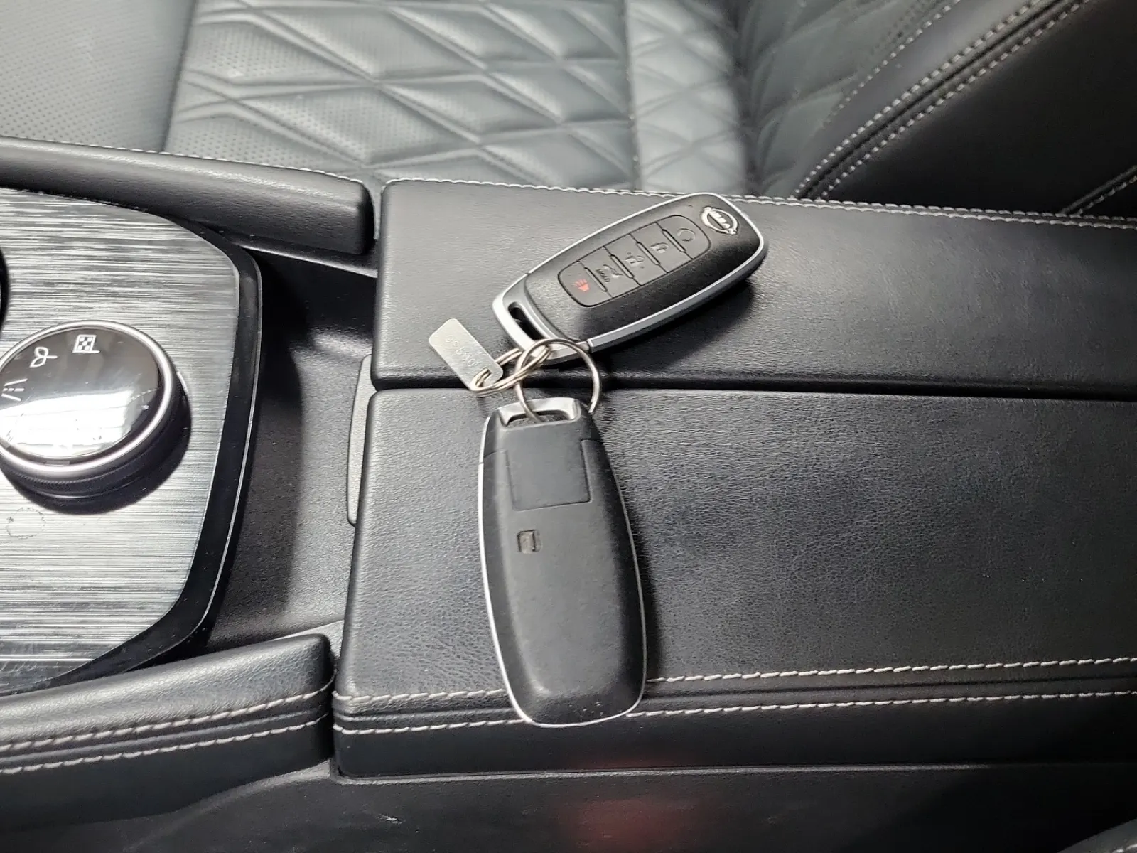 Keys/Fobs/Manual Photo