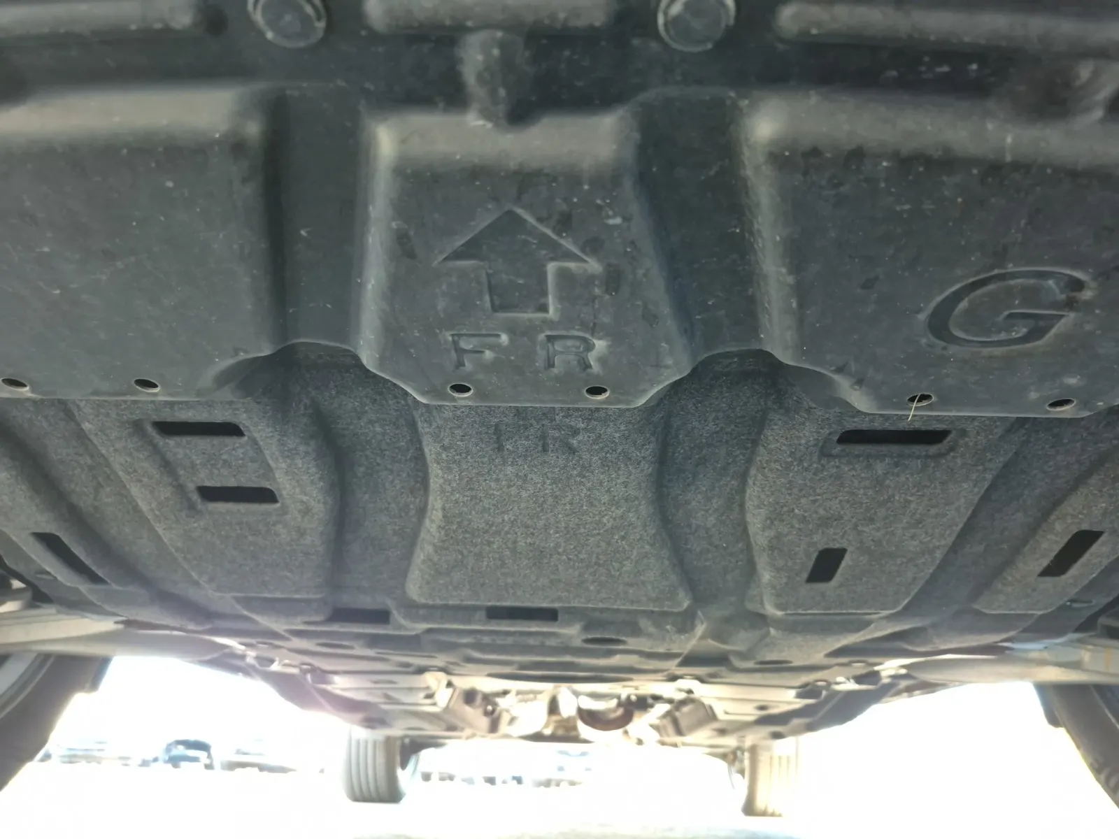 Undercarriage - Front Photo