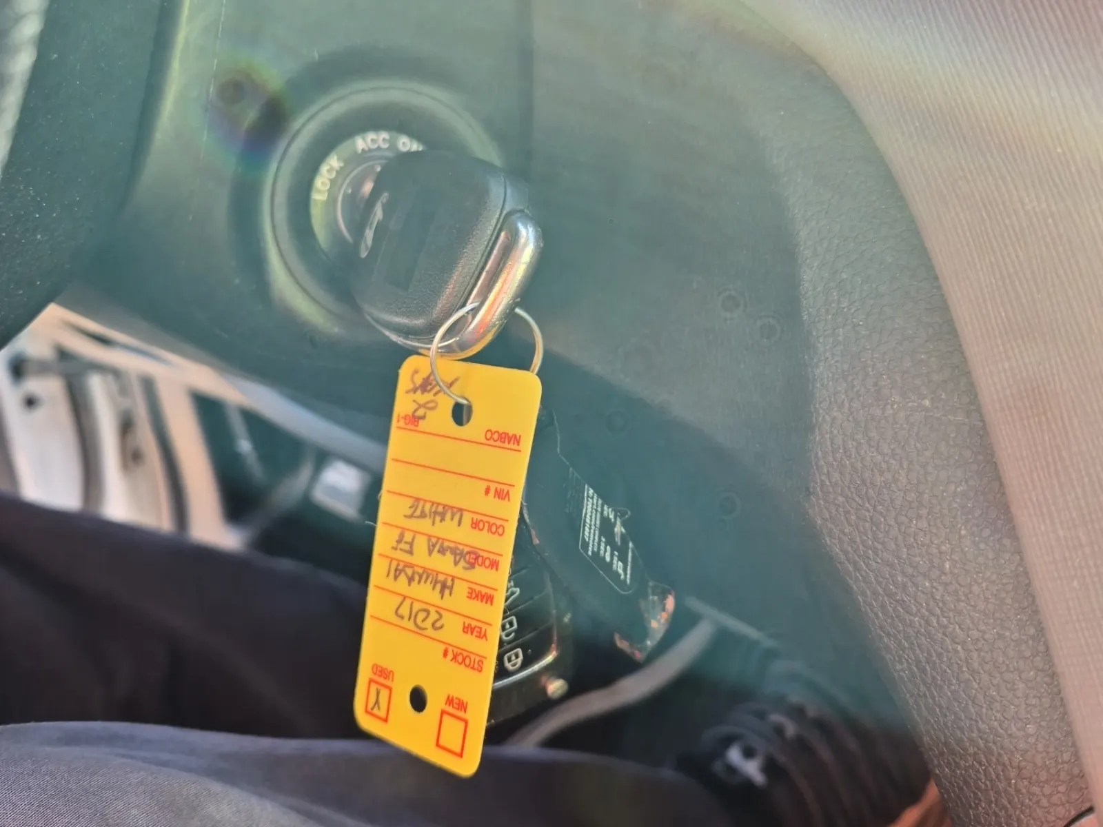 Keys/Fobs/Manual Photo