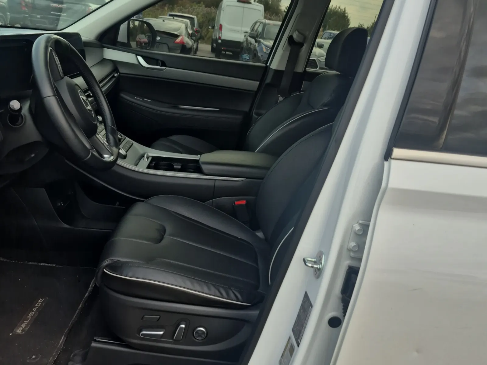 Front Interior Photo