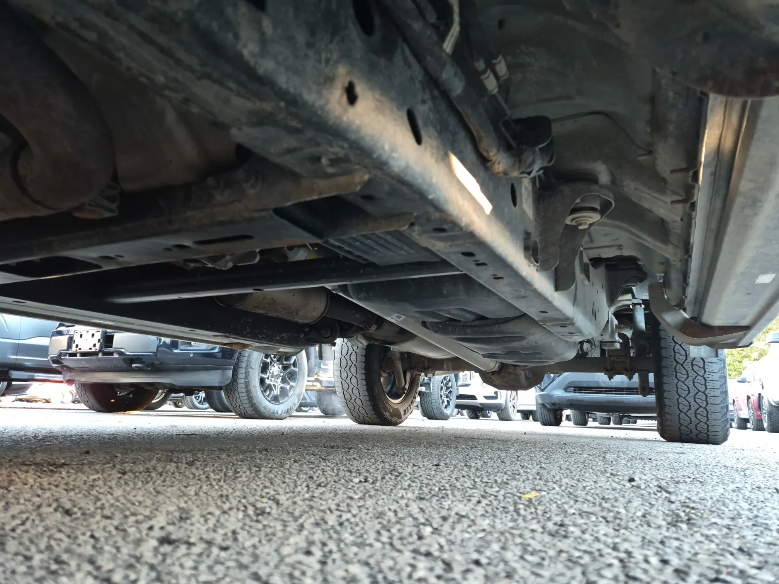 Undercarriage - Driver Photo