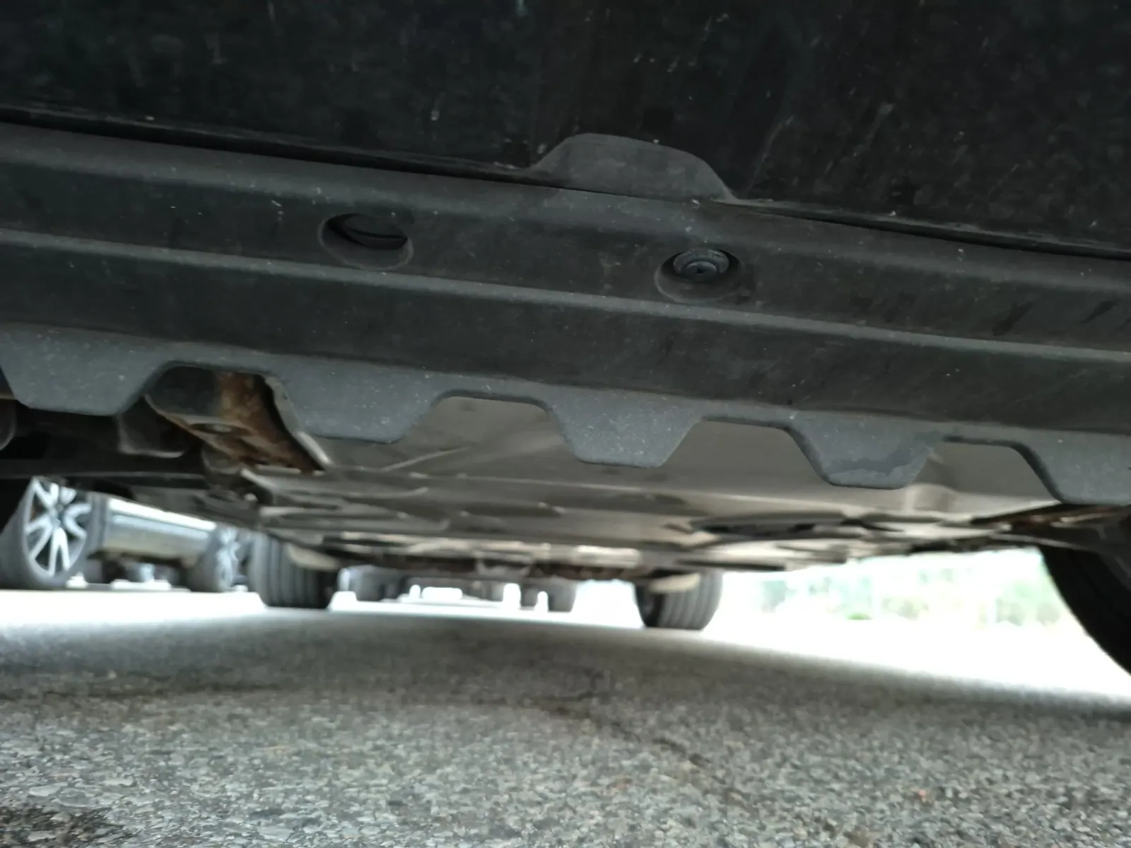 Undercarriage - Front Photo