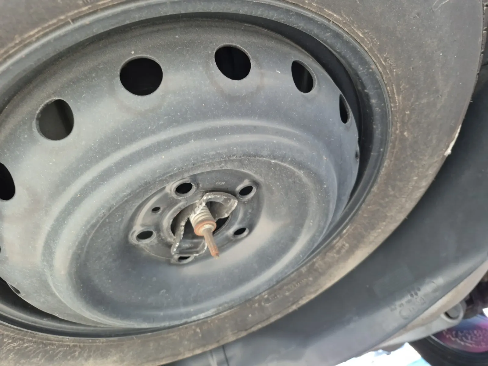 Spare Tire & Wheel Photo