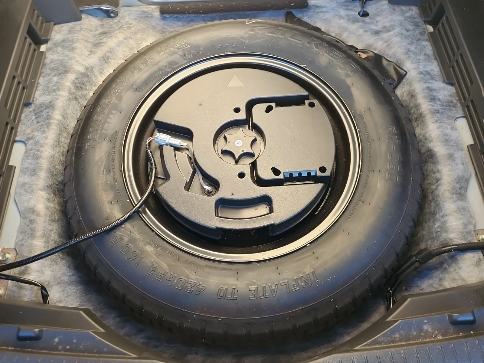 Spare Tire & Wheel Photo