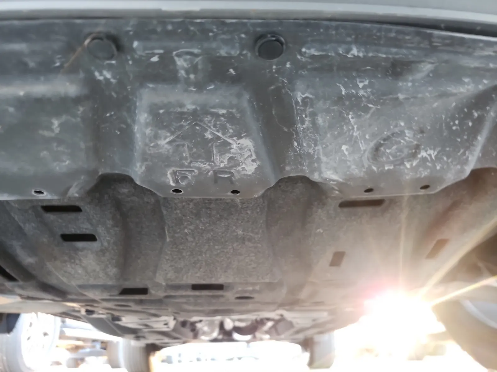 Undercarriage - Front Photo
