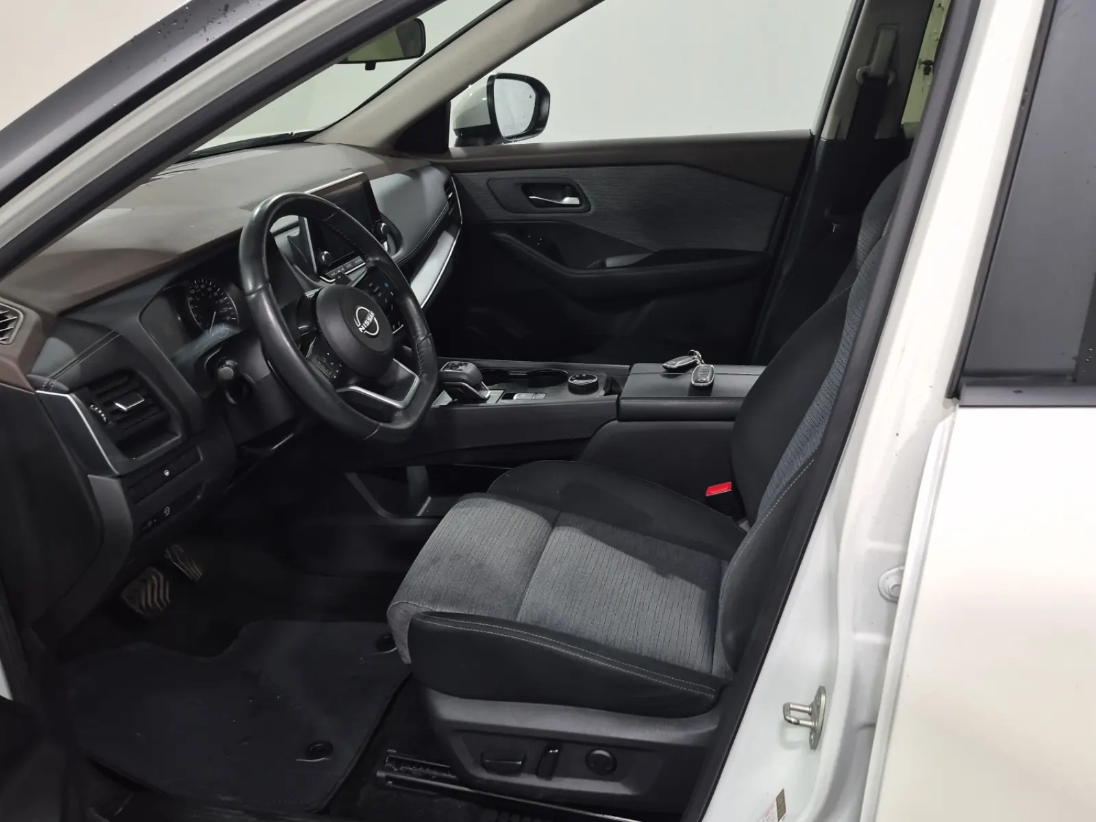 Front Interior Photo