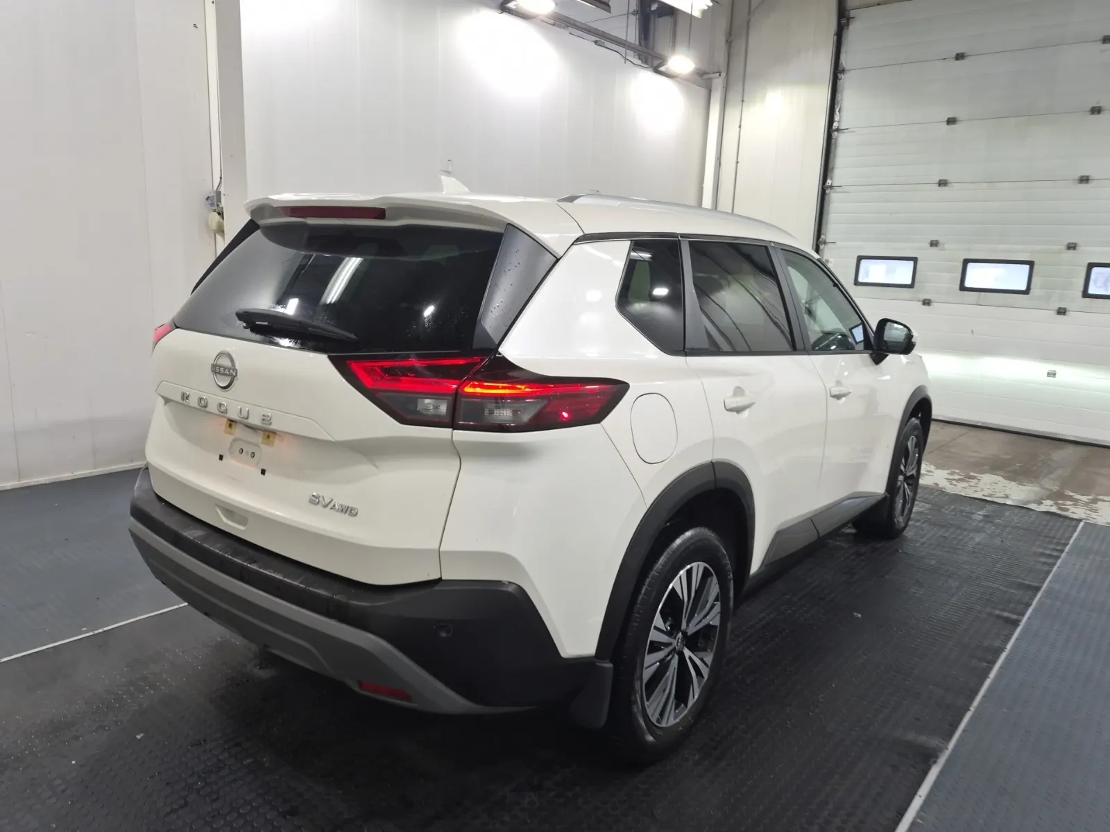 Passenger Rear 3/4 Photo