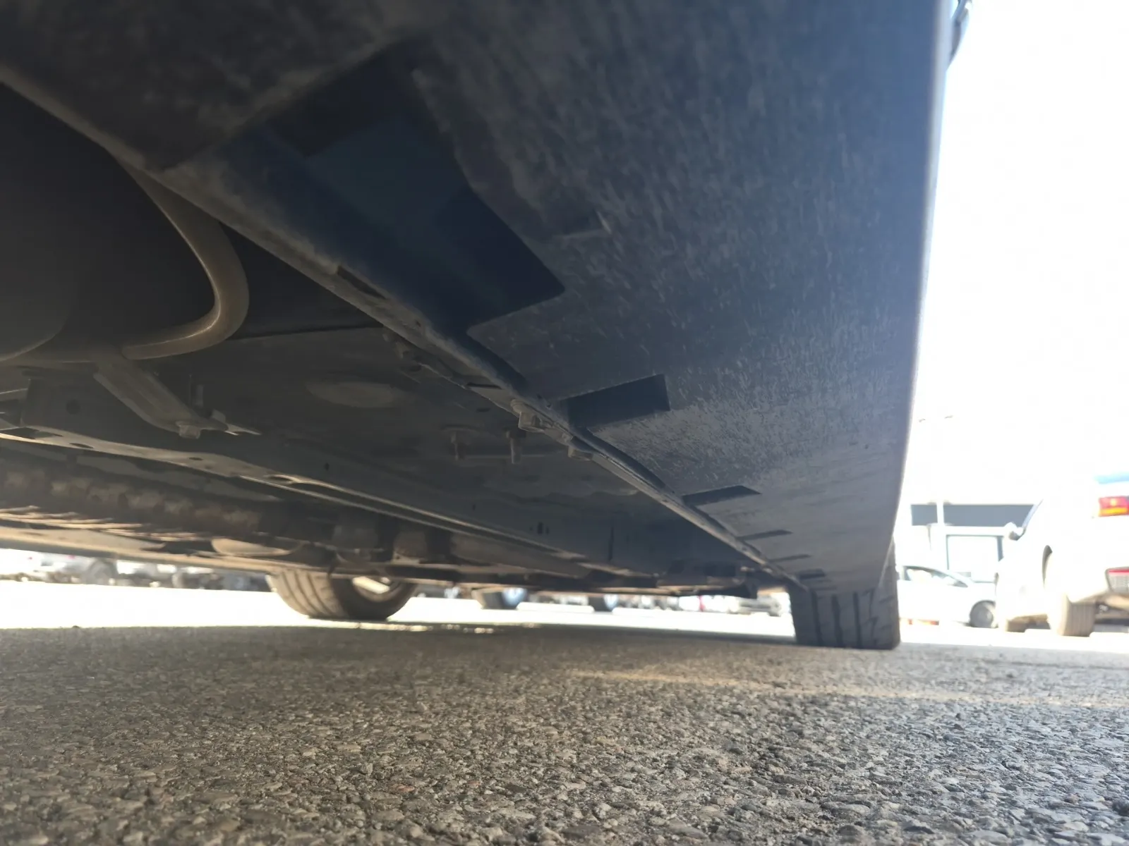 Undercarriage - Passenger Photo