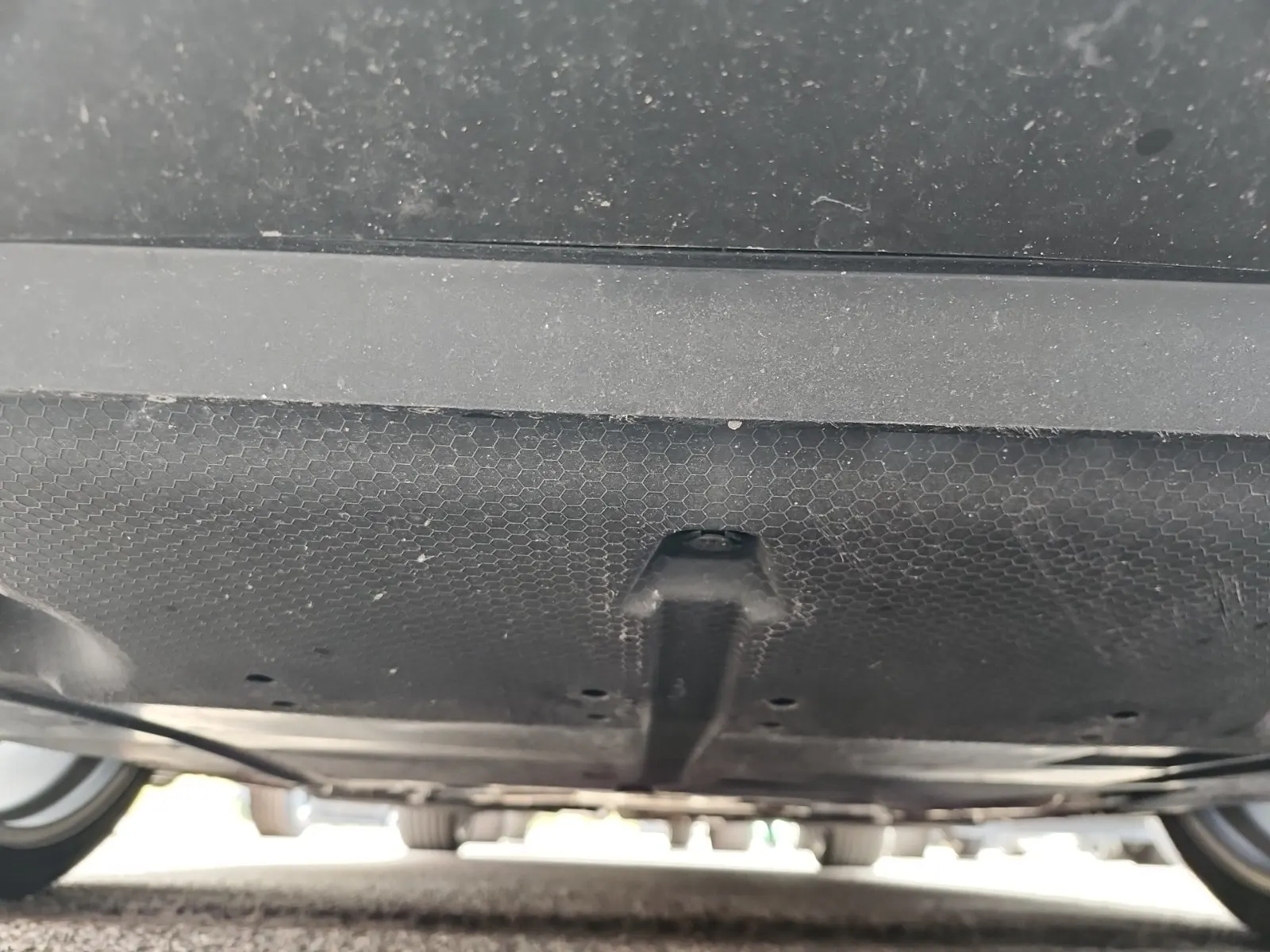 Undercarriage - Front Photo