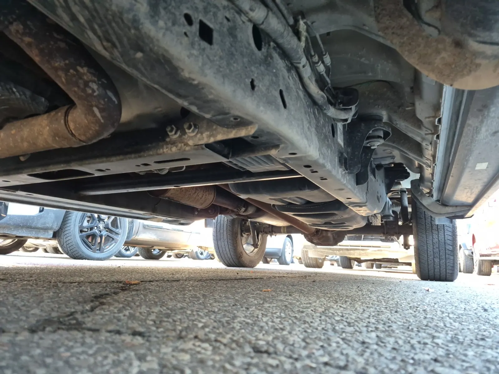 Undercarriage - Driver Photo