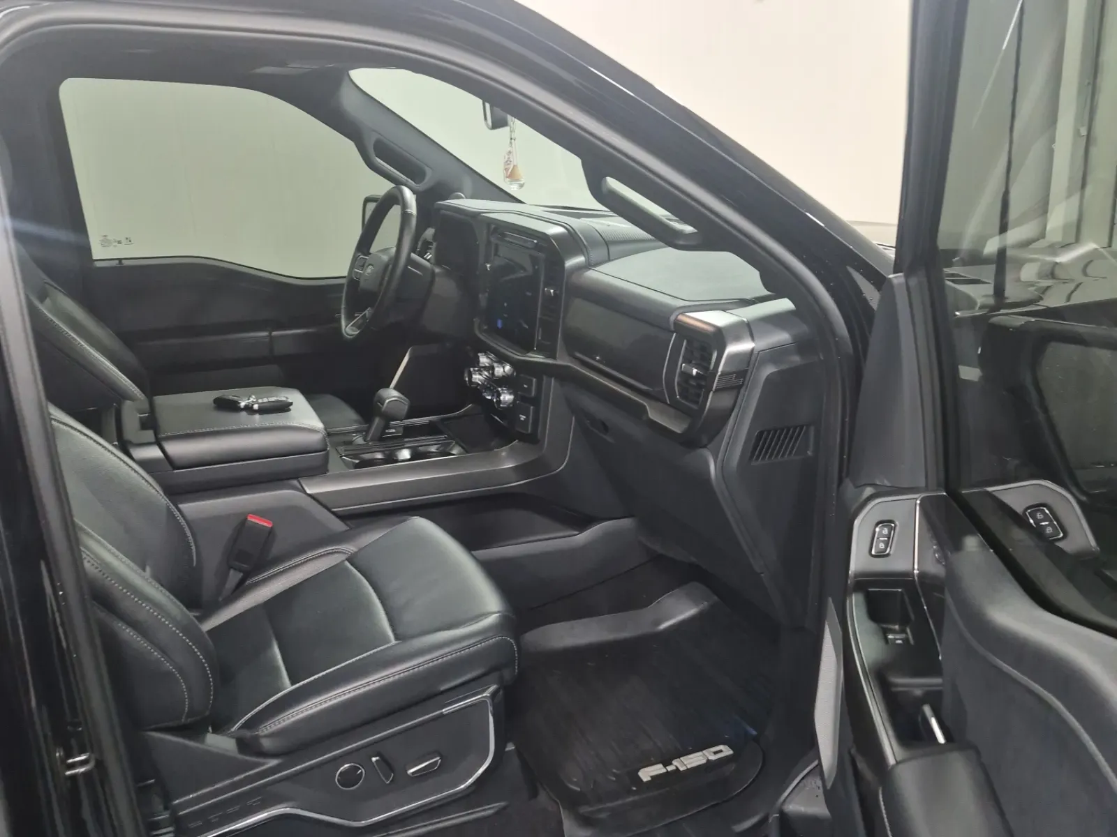 Right Side Interior Photo