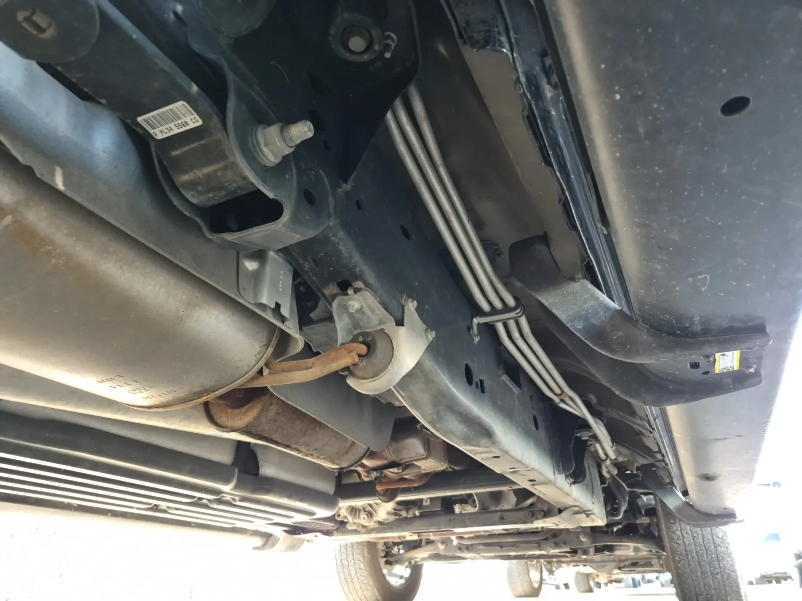 Undercarriage - Passenger Photo