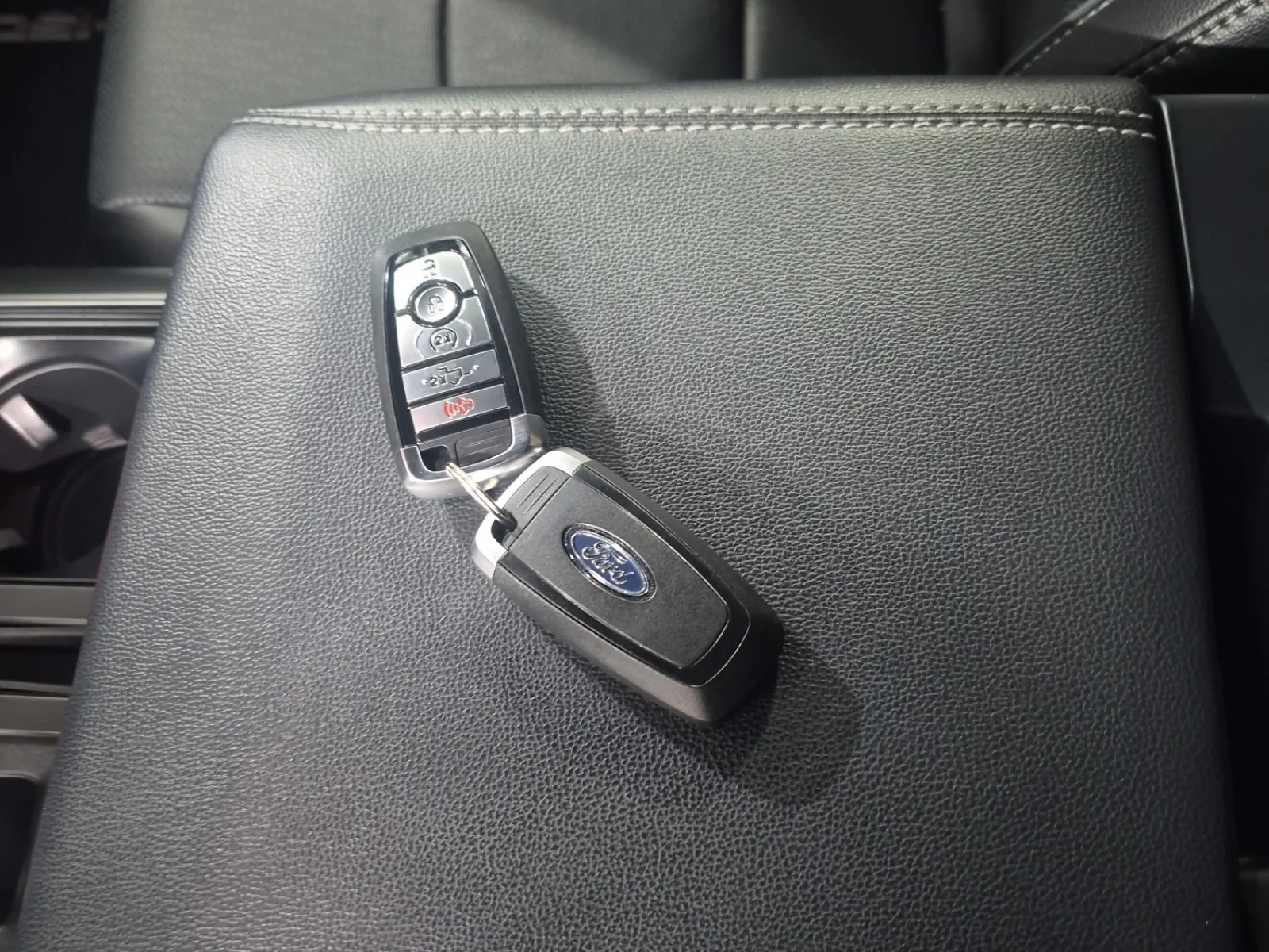 Keys/Fobs/Manual Photo