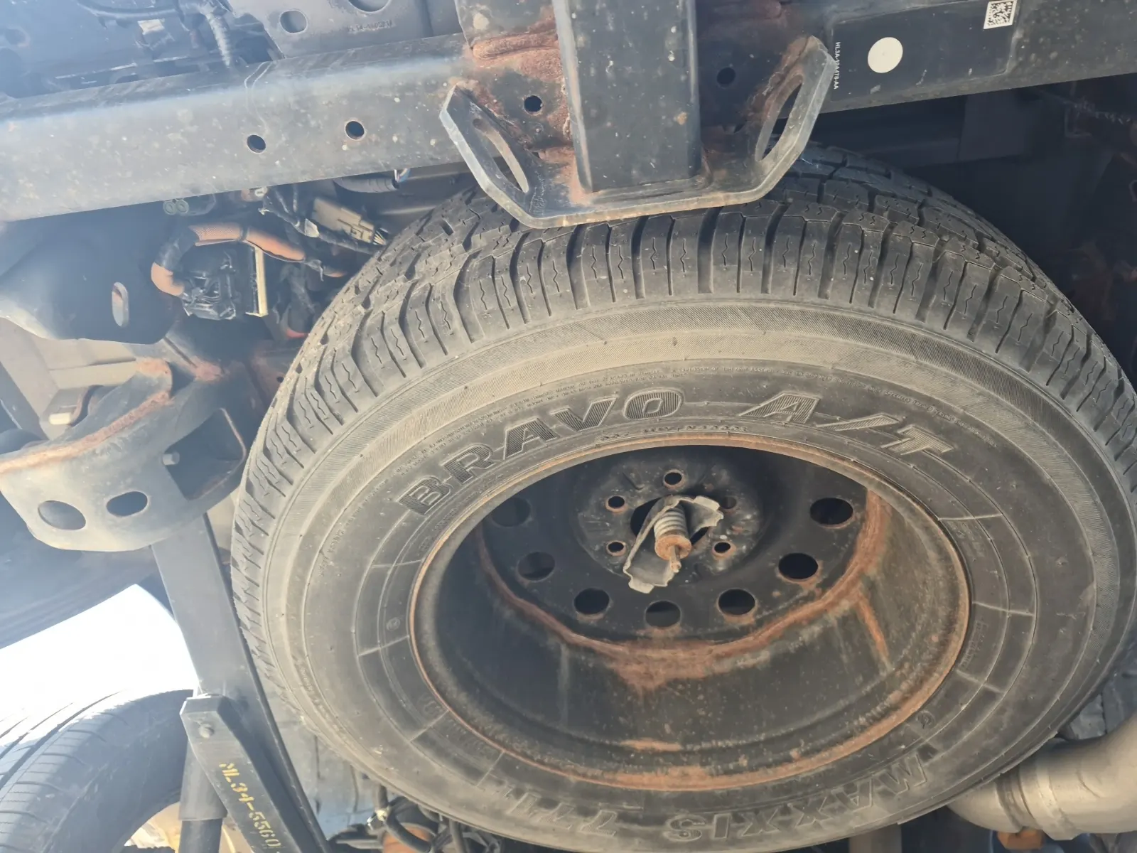 Spare Tire & Wheel Photo