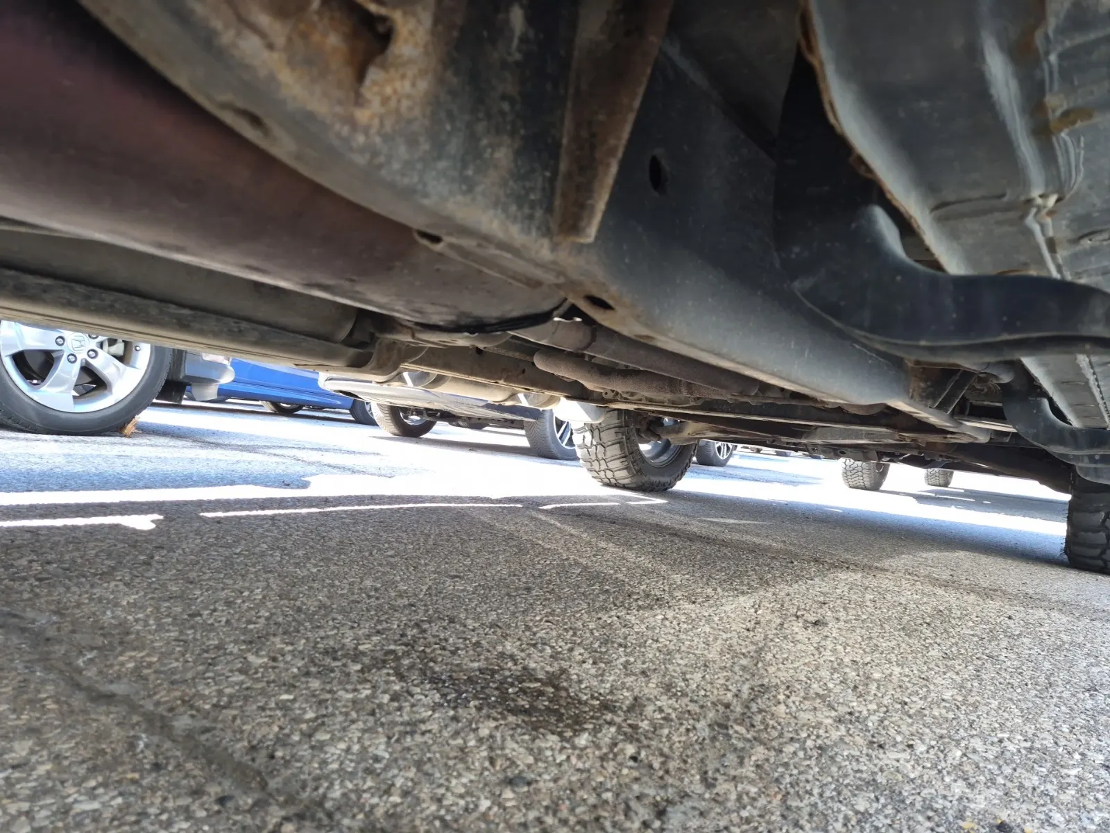 Undercarriage - Passenger Photo