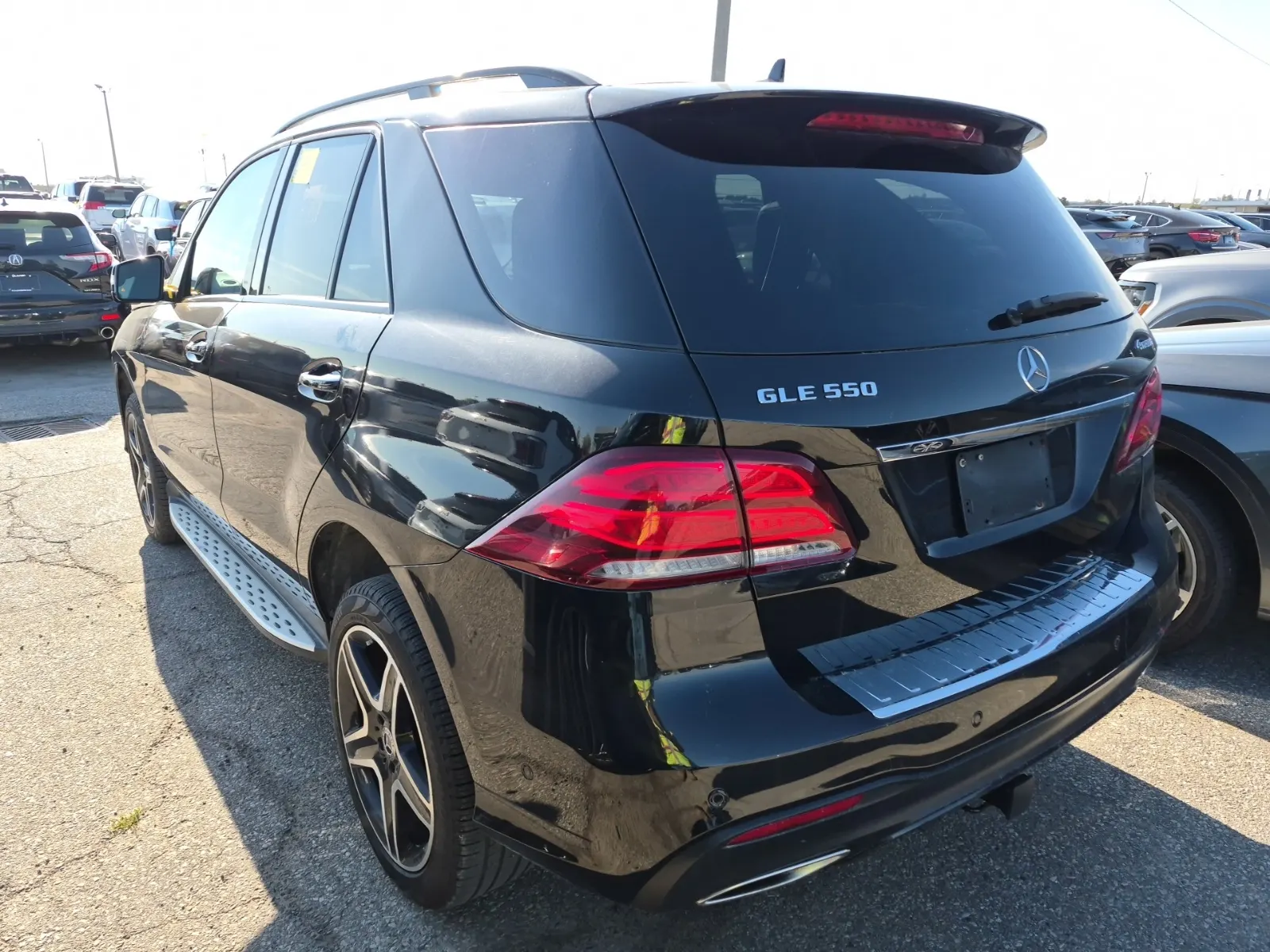 Driver Rear 3/4 Photo