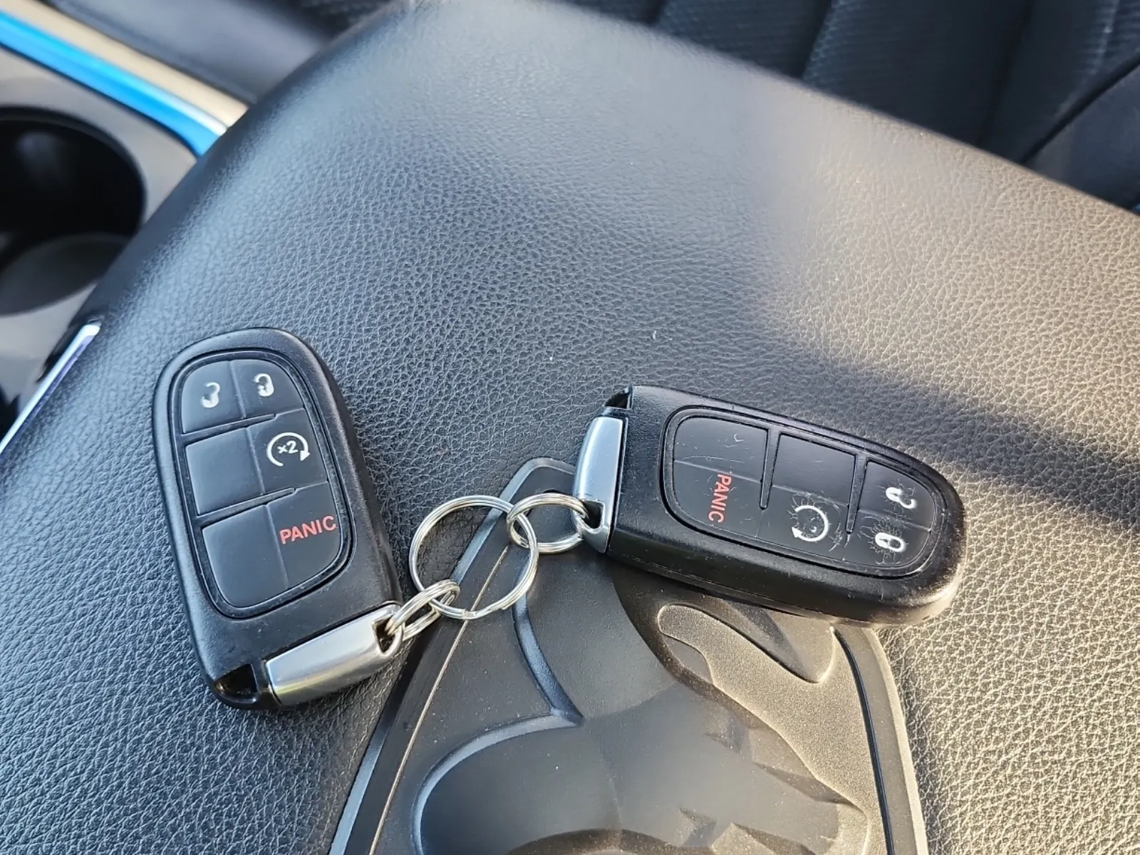 Keys/Fobs/Manual Photo