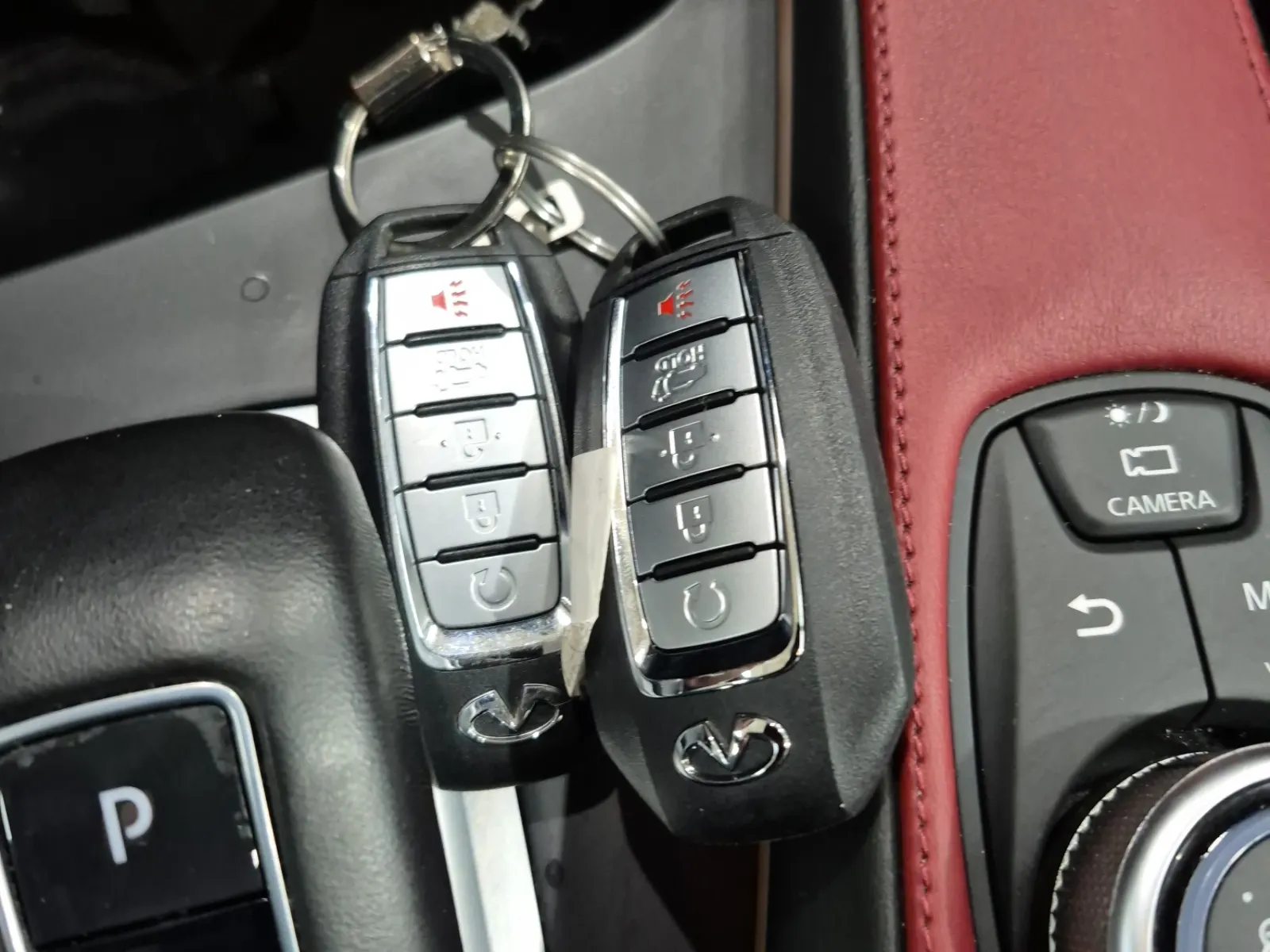 Keys/Fobs/Manual Photo