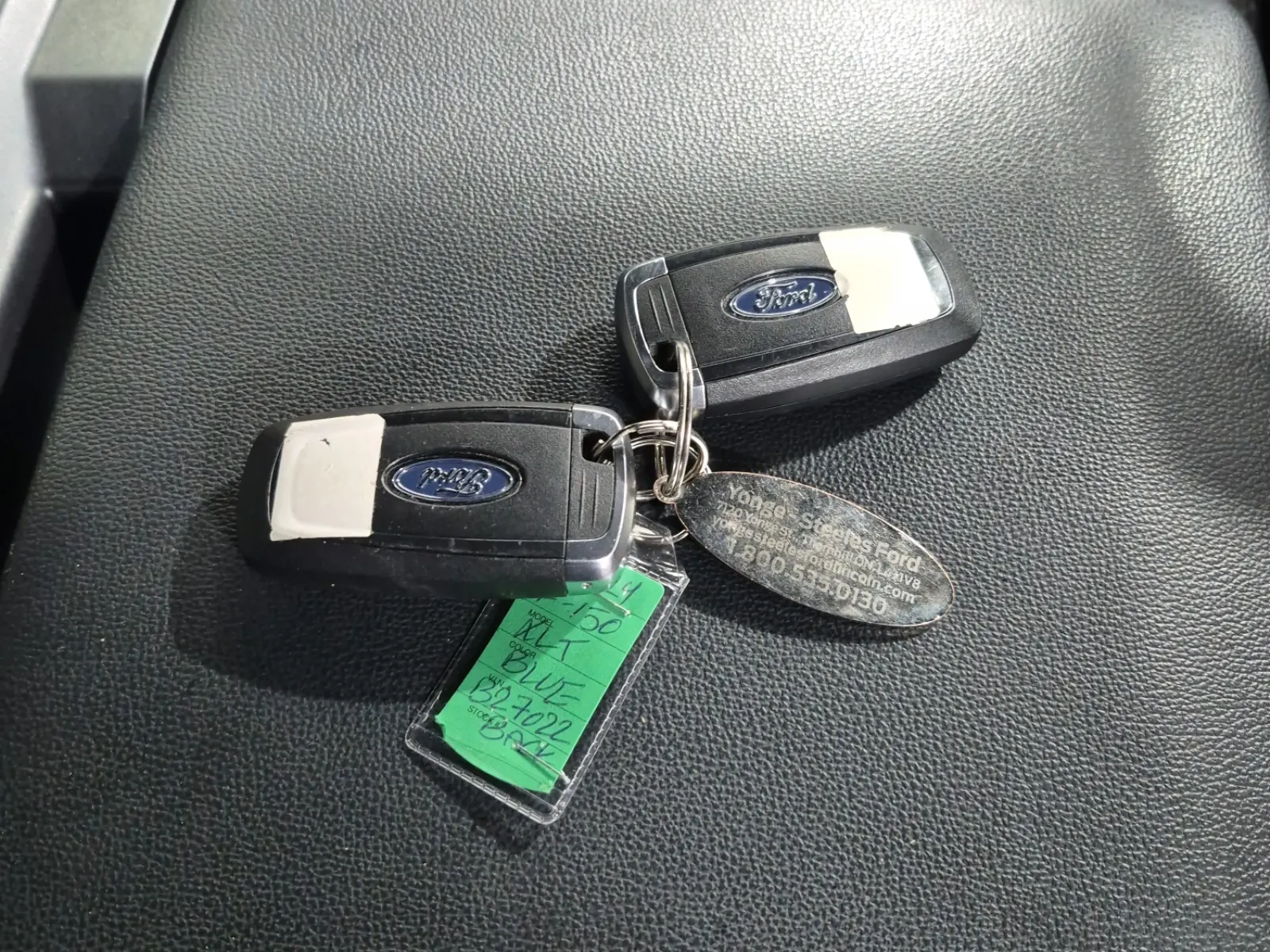 Keys/Fobs/Manual Photo