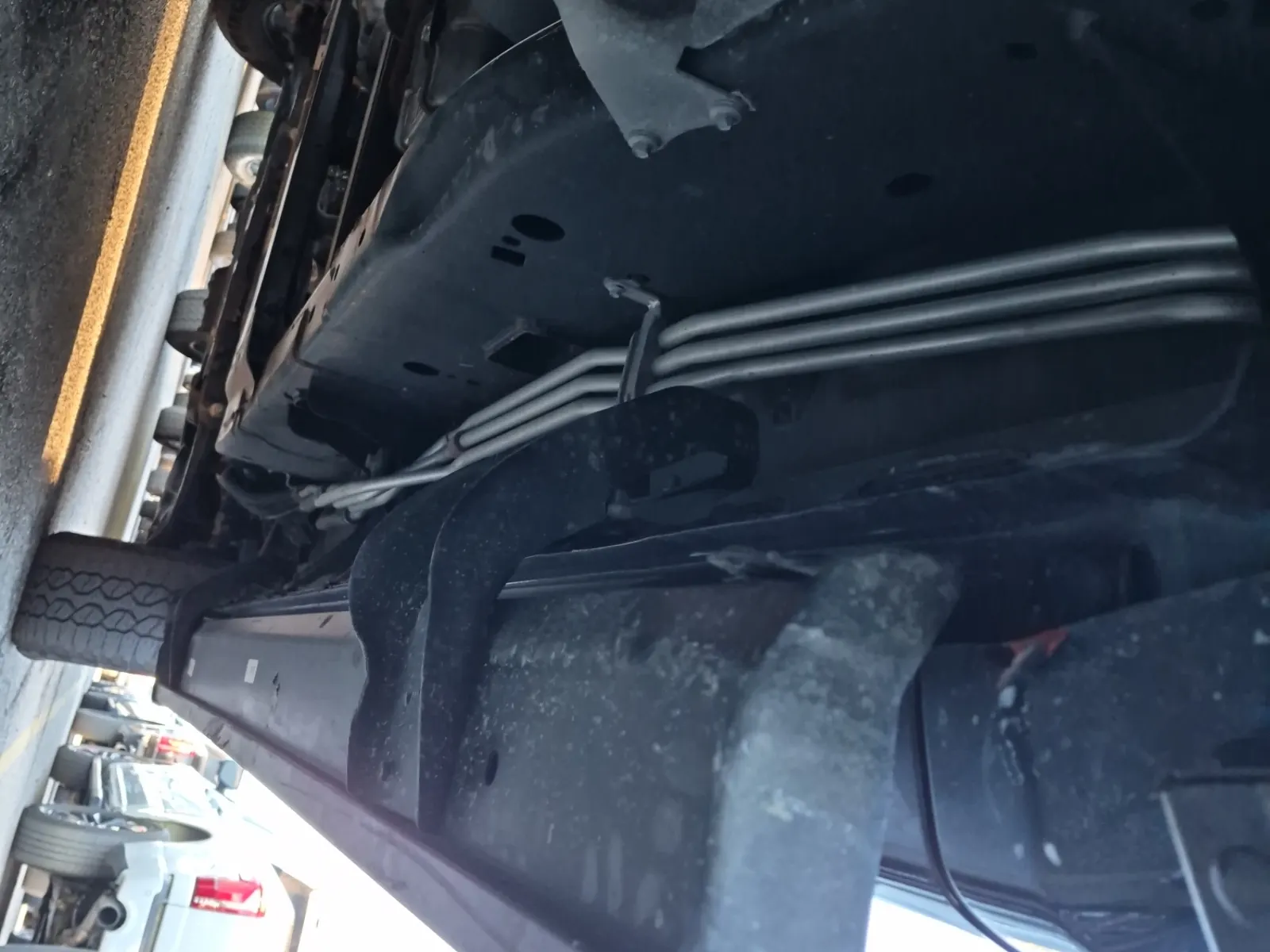 Undercarriage - Passenger Photo