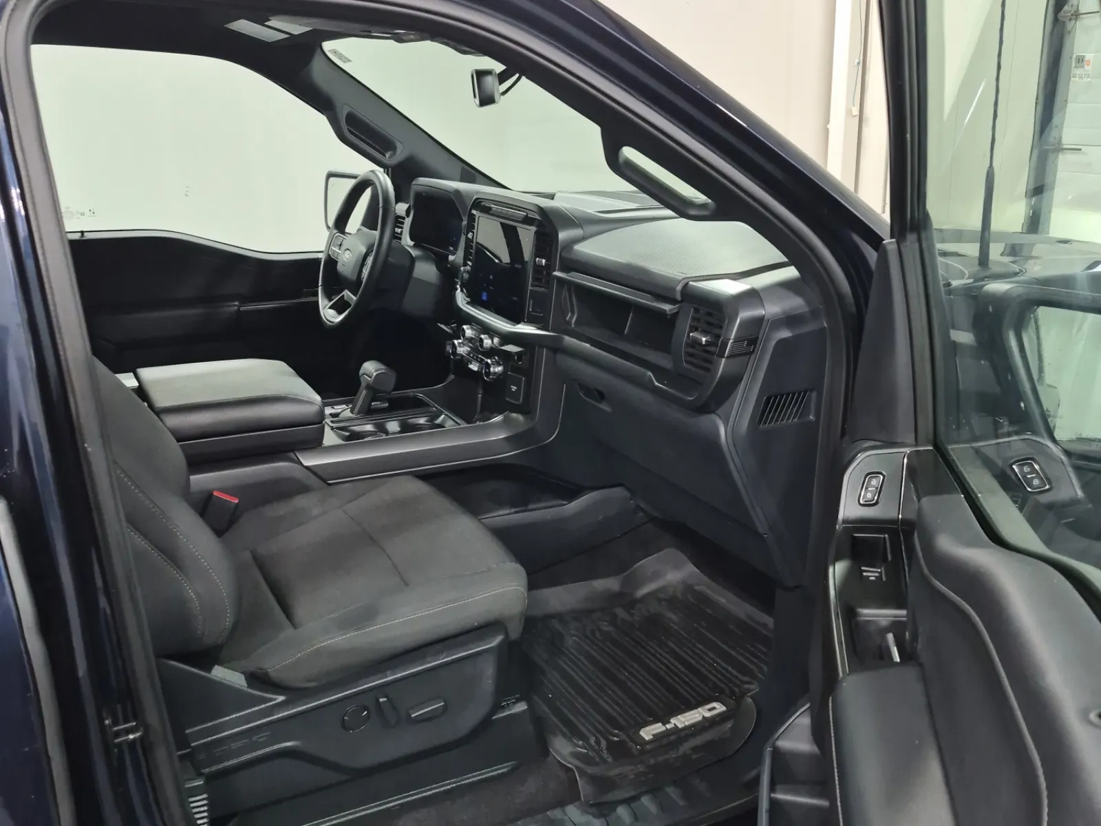 Right Side Interior Photo
