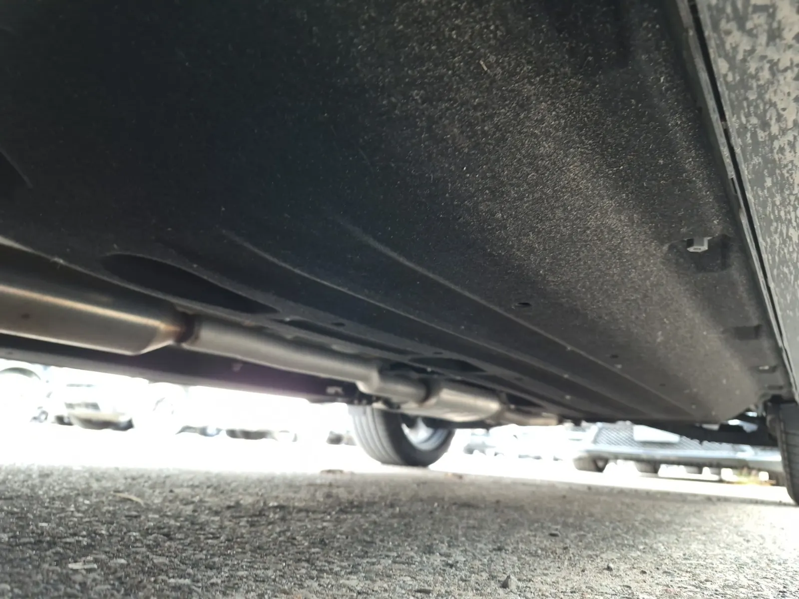 Undercarriage - Driver Photo