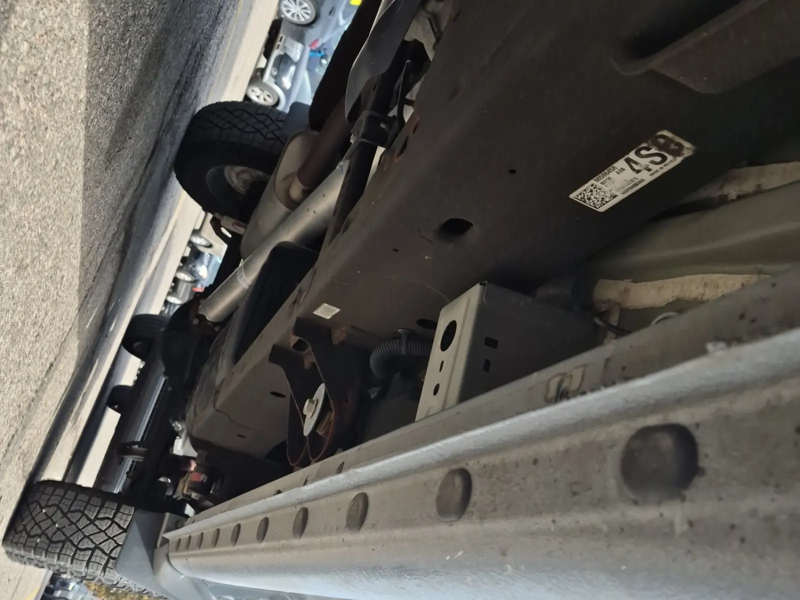 Undercarriage - Driver Photo