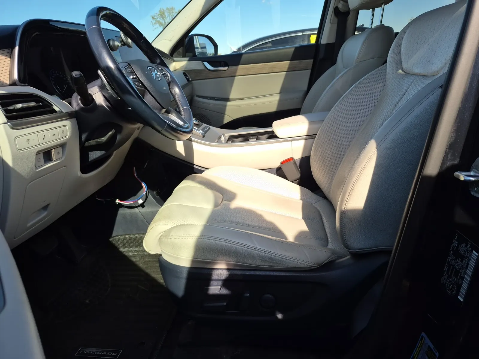 Front Interior Photo