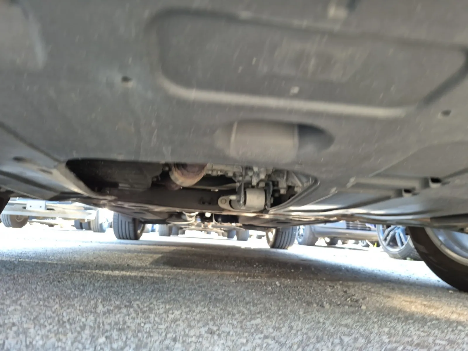 Undercarriage - Front Photo