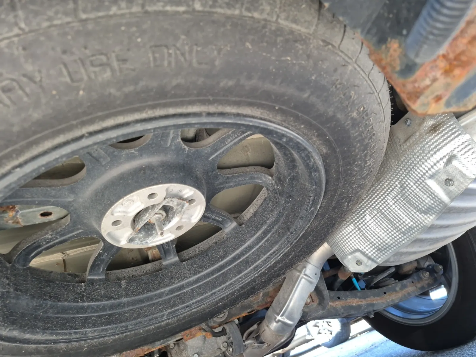 Spare Tire & Wheel Photo