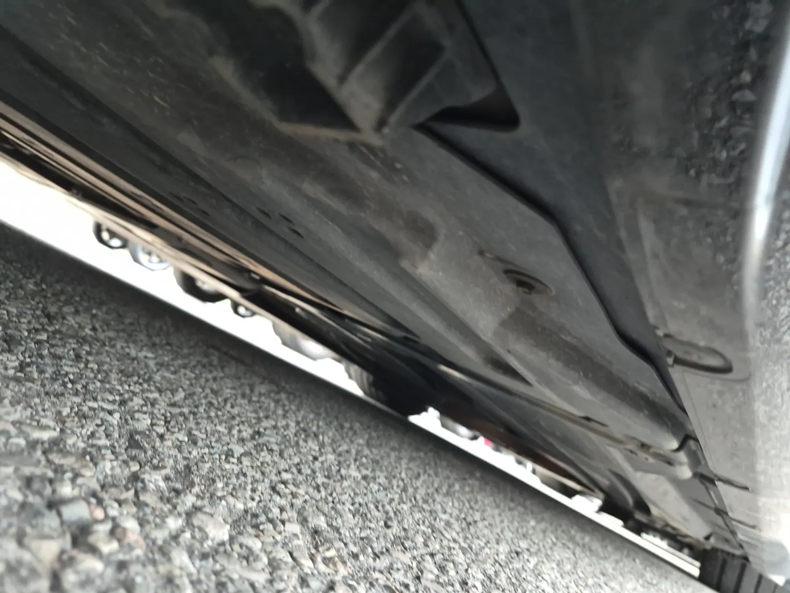 Undercarriage - Passenger Photo