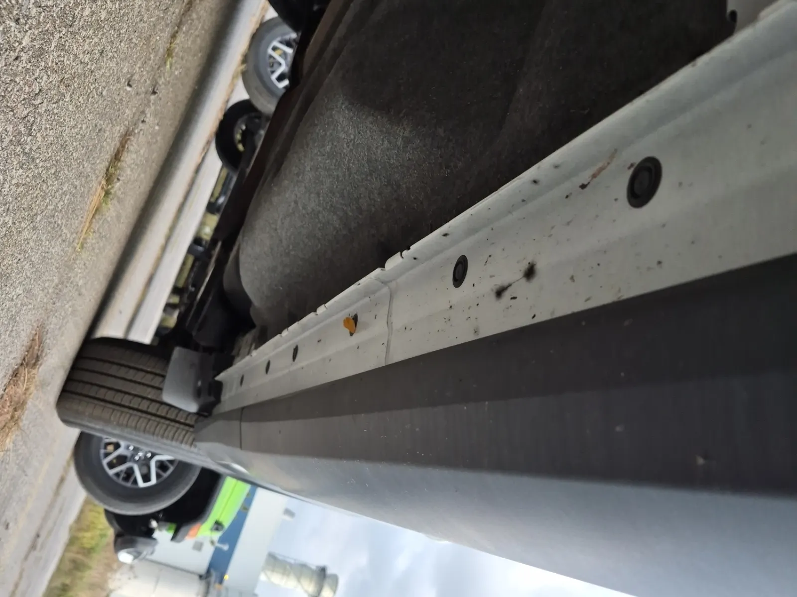 Undercarriage - Driver Photo