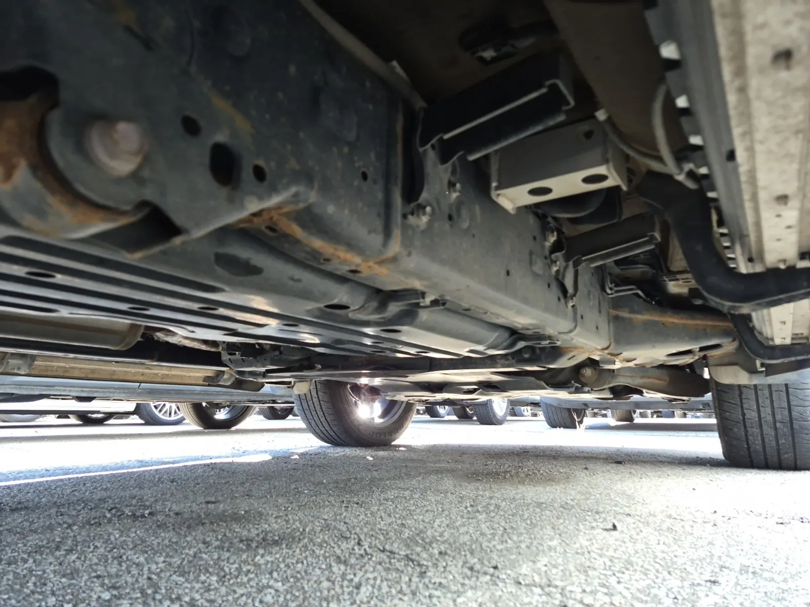 Undercarriage - Passenger Photo
