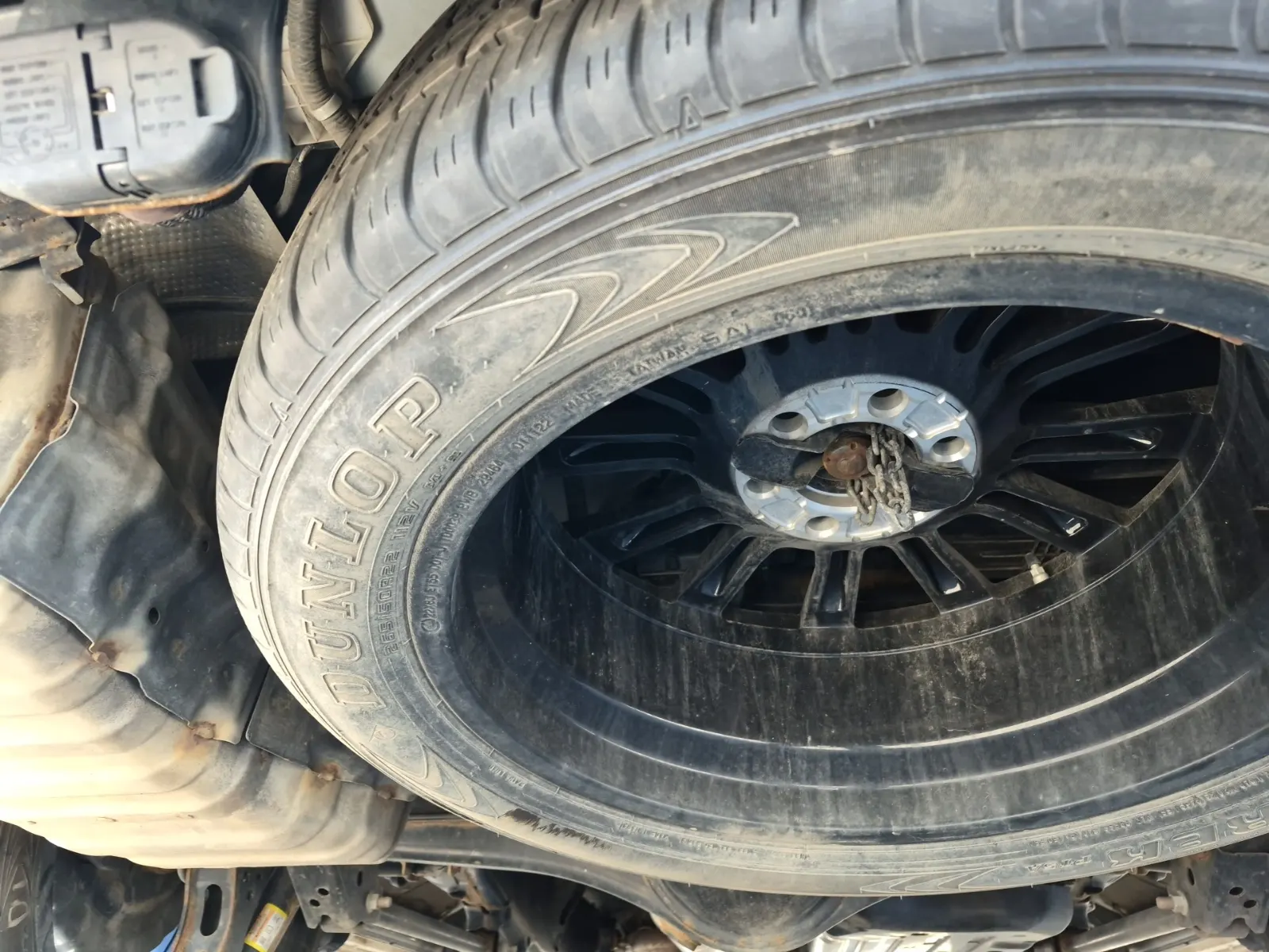 Spare Tire & Wheel Photo