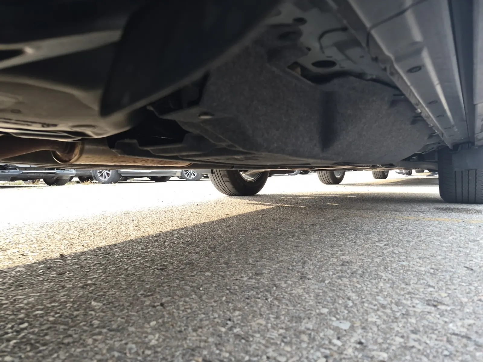 Undercarriage - Passenger Photo