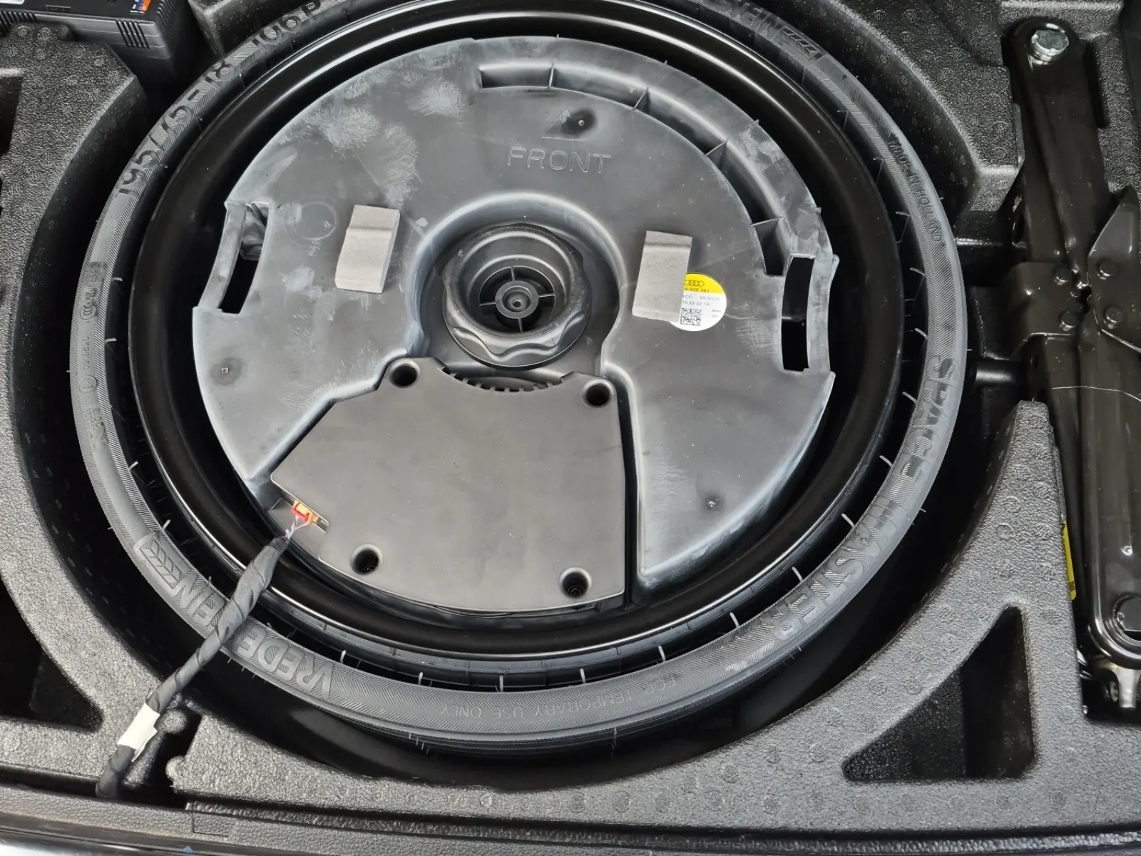 Spare Tire & Wheel Photo