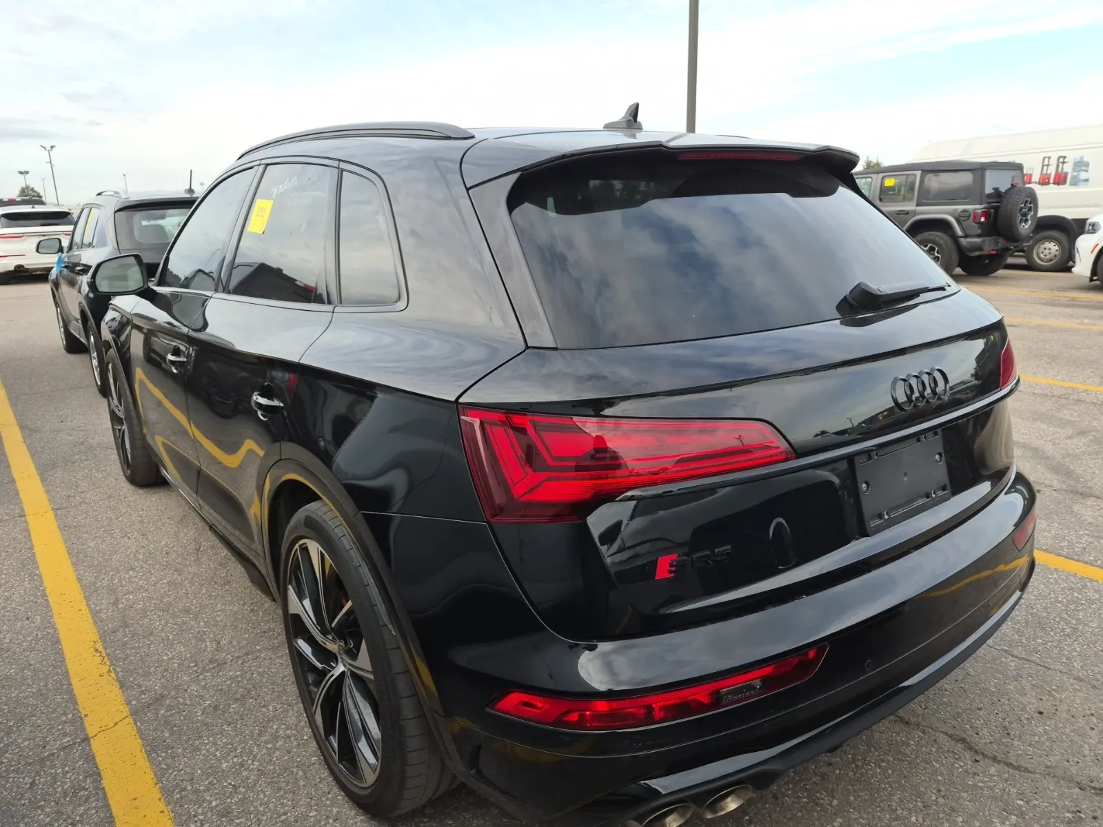 Driver Rear 3/4 Photo