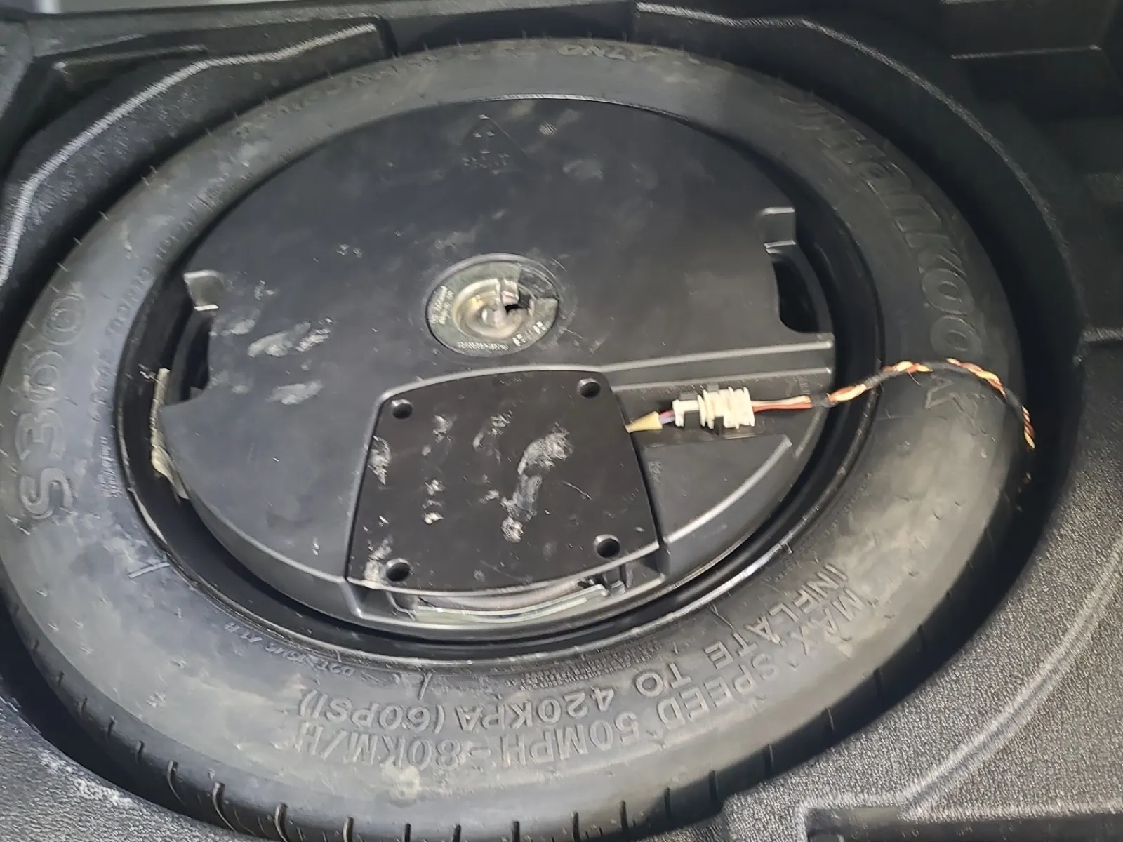 Spare Tire & Wheel Photo