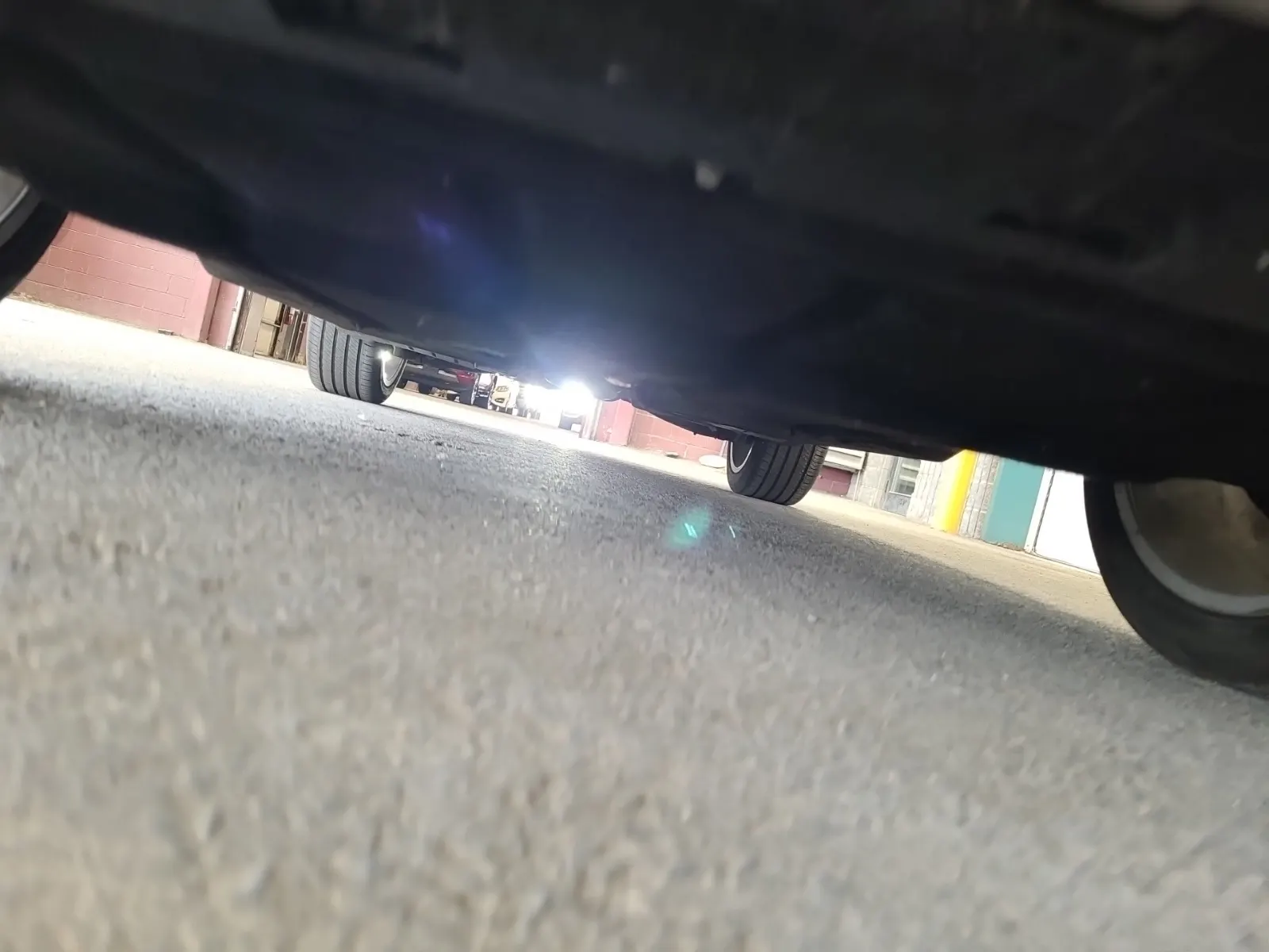 Undercarriage - Front Photo