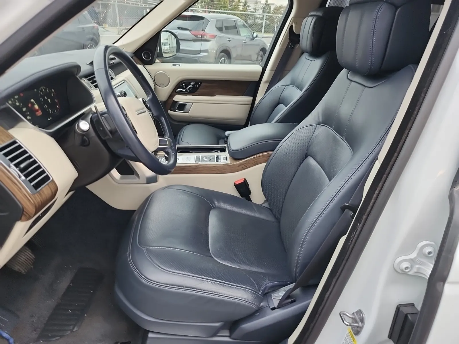 Front Interior Photo