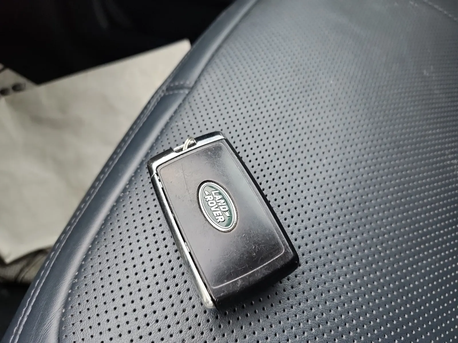 Keys/Fobs/Manual Photo