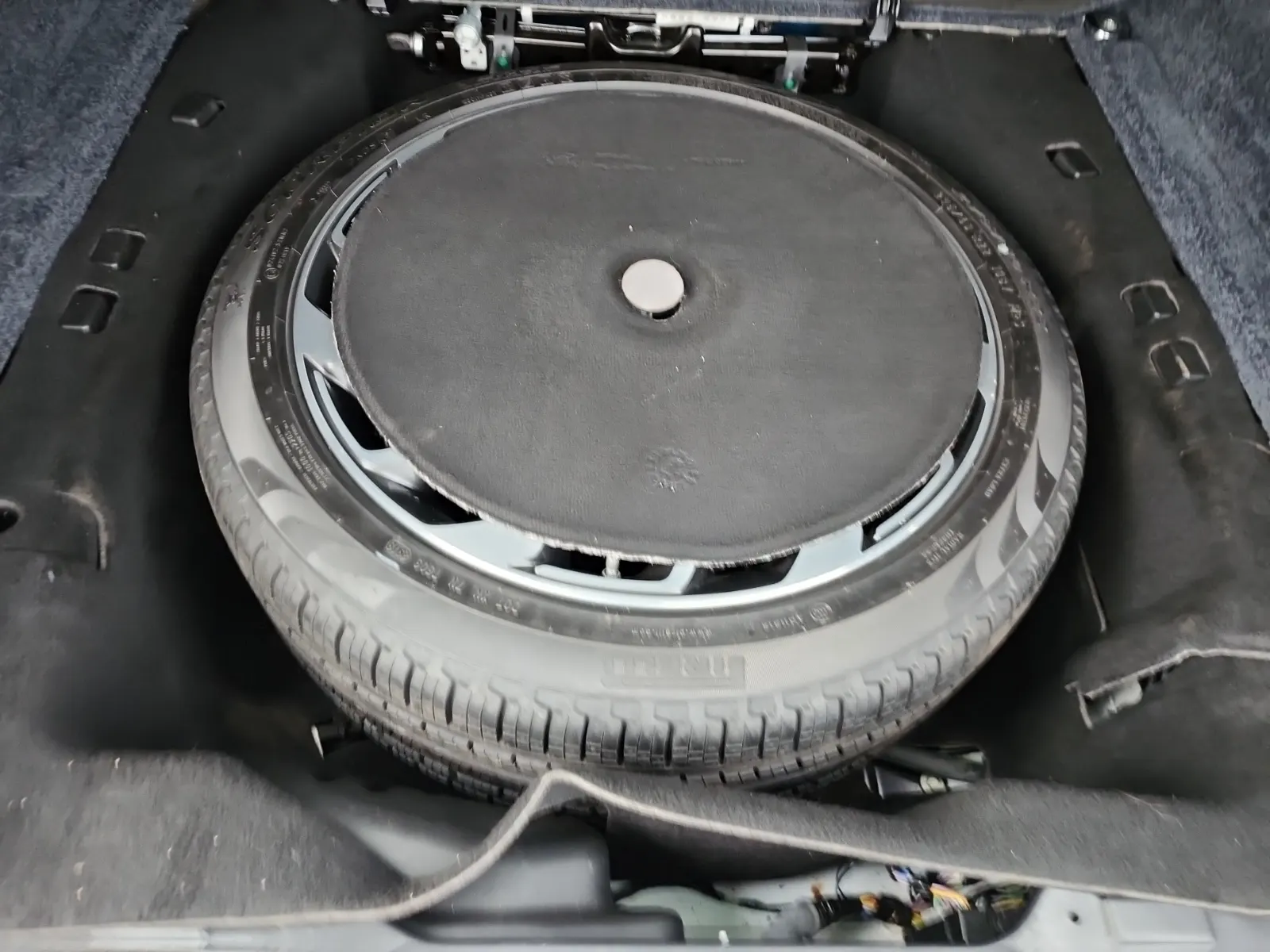 Spare Tire & Wheel Photo
