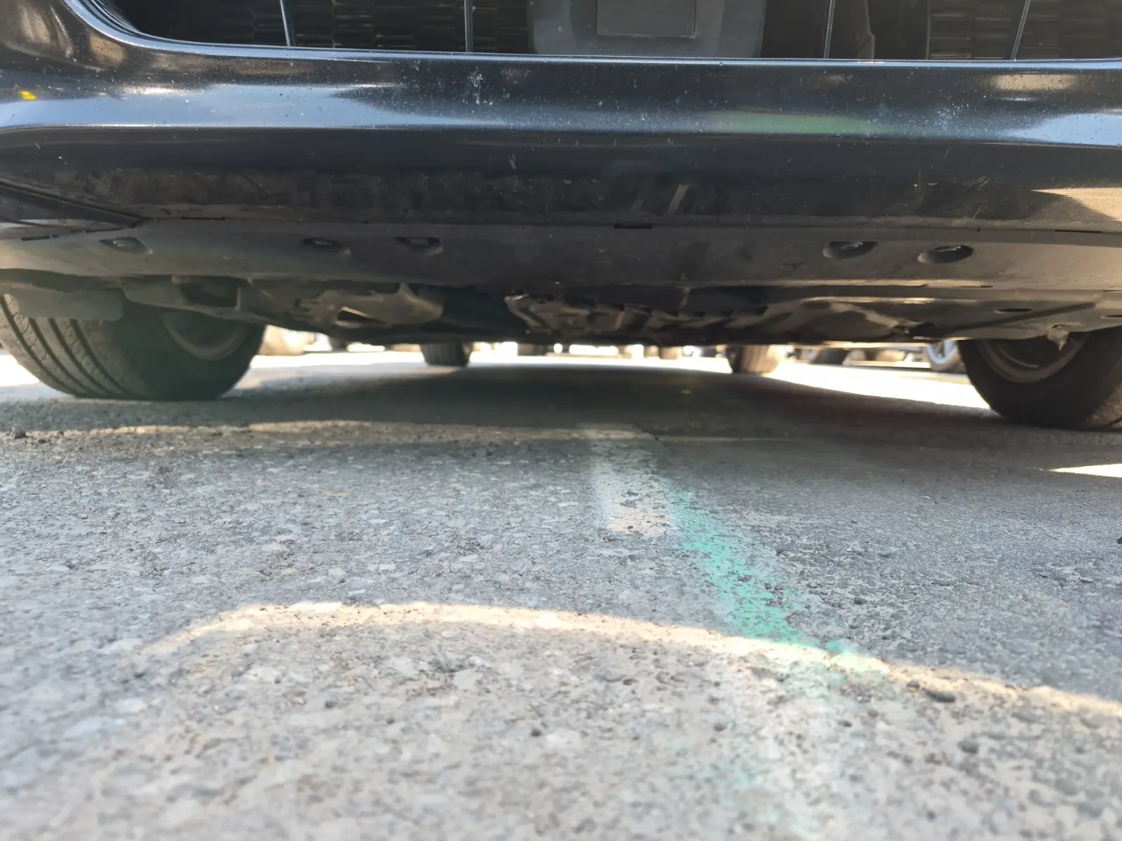 Undercarriage - Front Photo