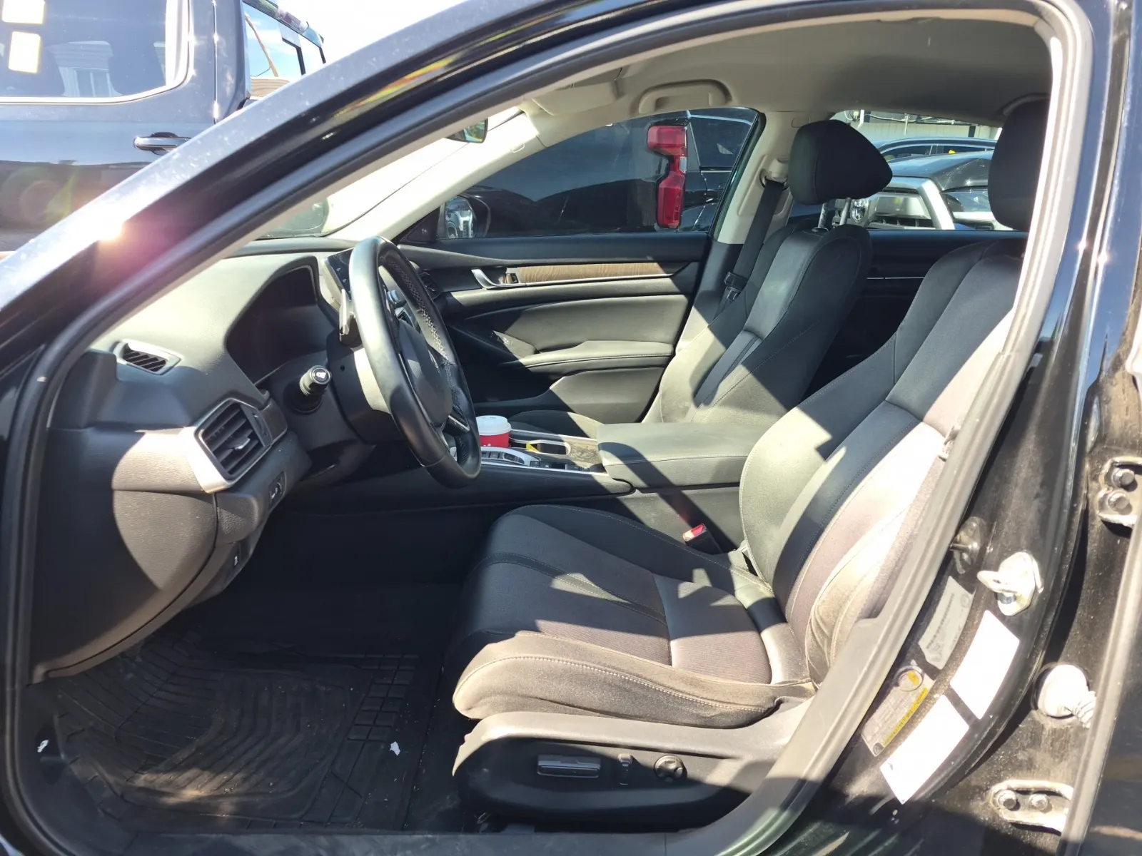 Front Interior Photo