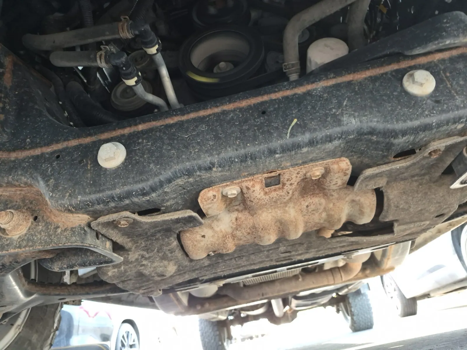 Undercarriage - Front Photo